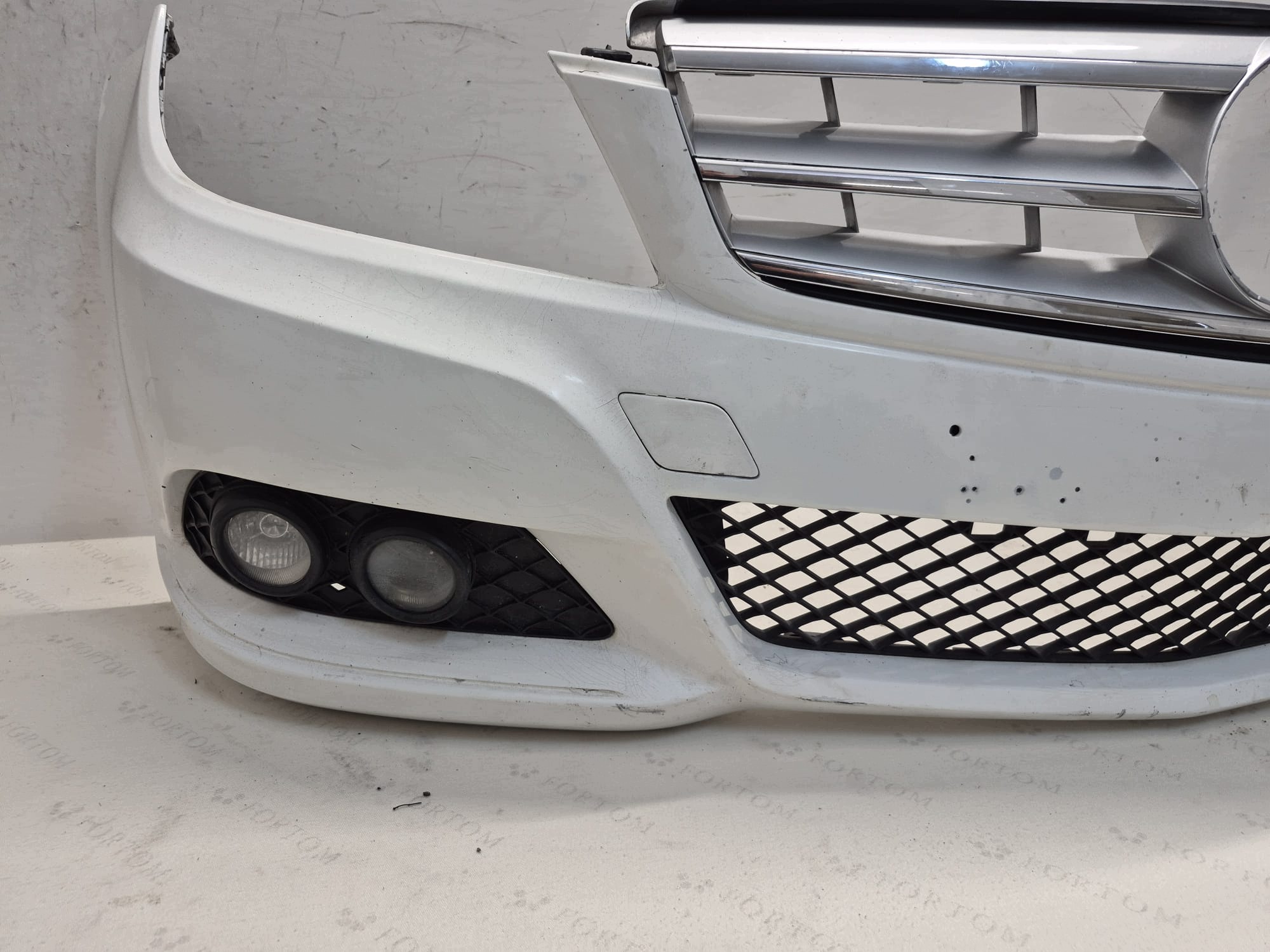 MERCEDES C class W204 LIFT 11- bumper front front without DZIUR A2048805547
