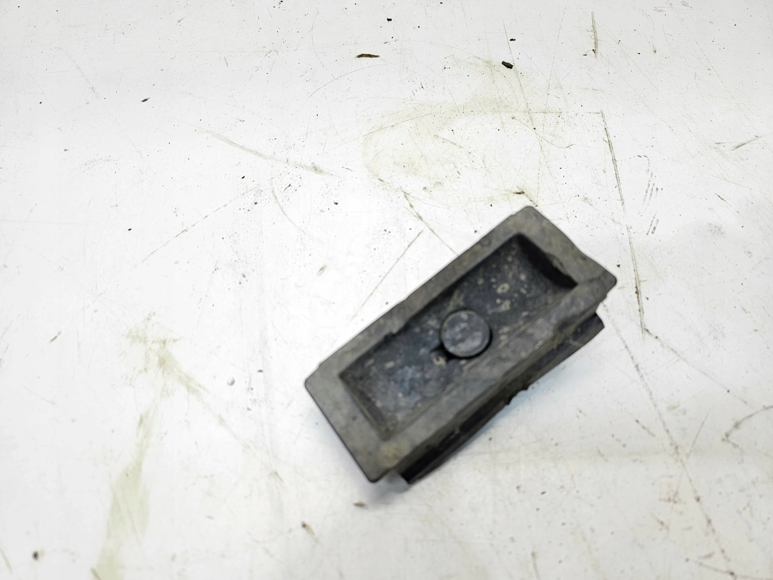 Halter PODNOSNIKA schalthebel AUDI A6 C7 4G0802847