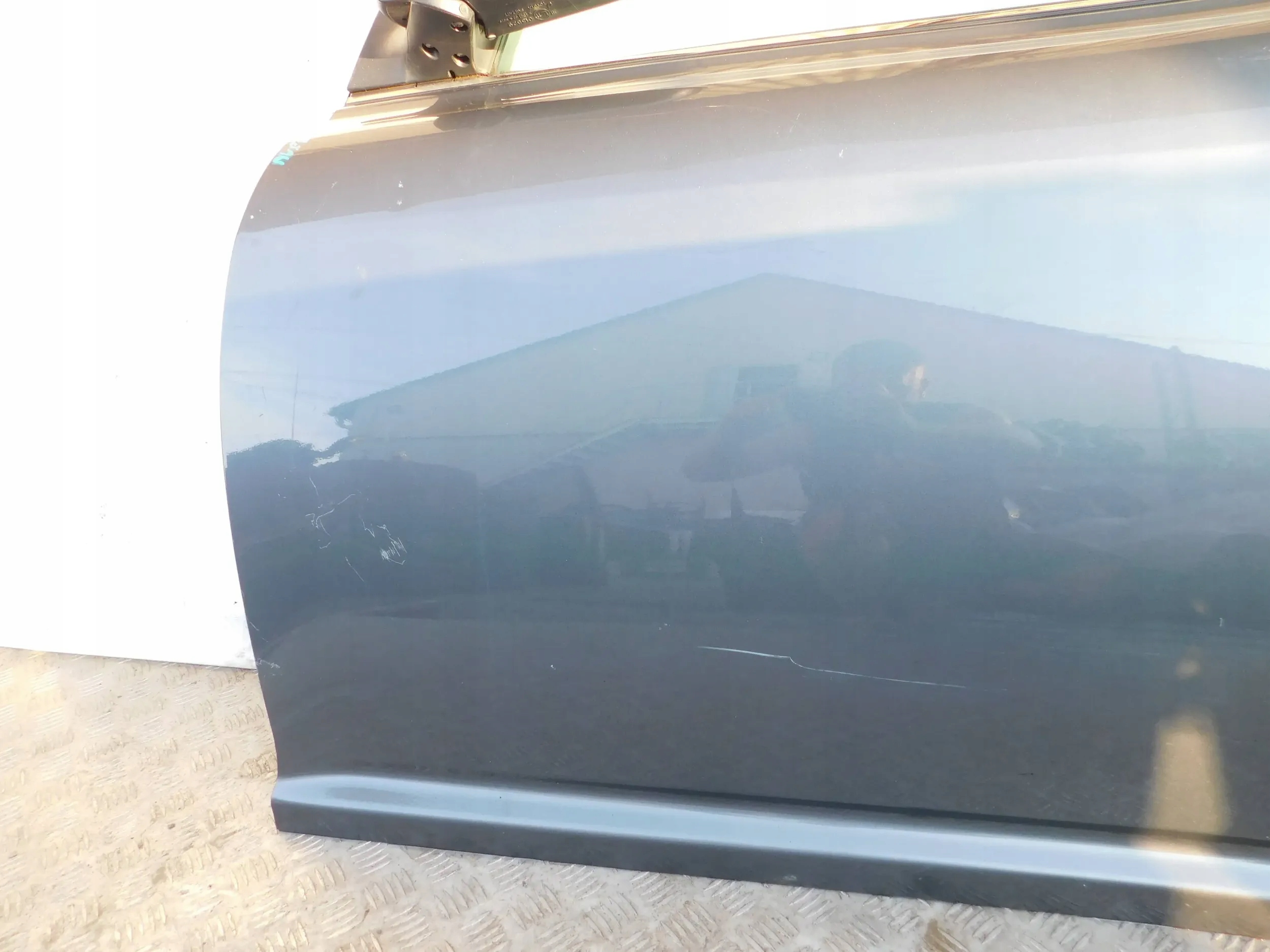 door front front left TOYOTA AVENSIS T25