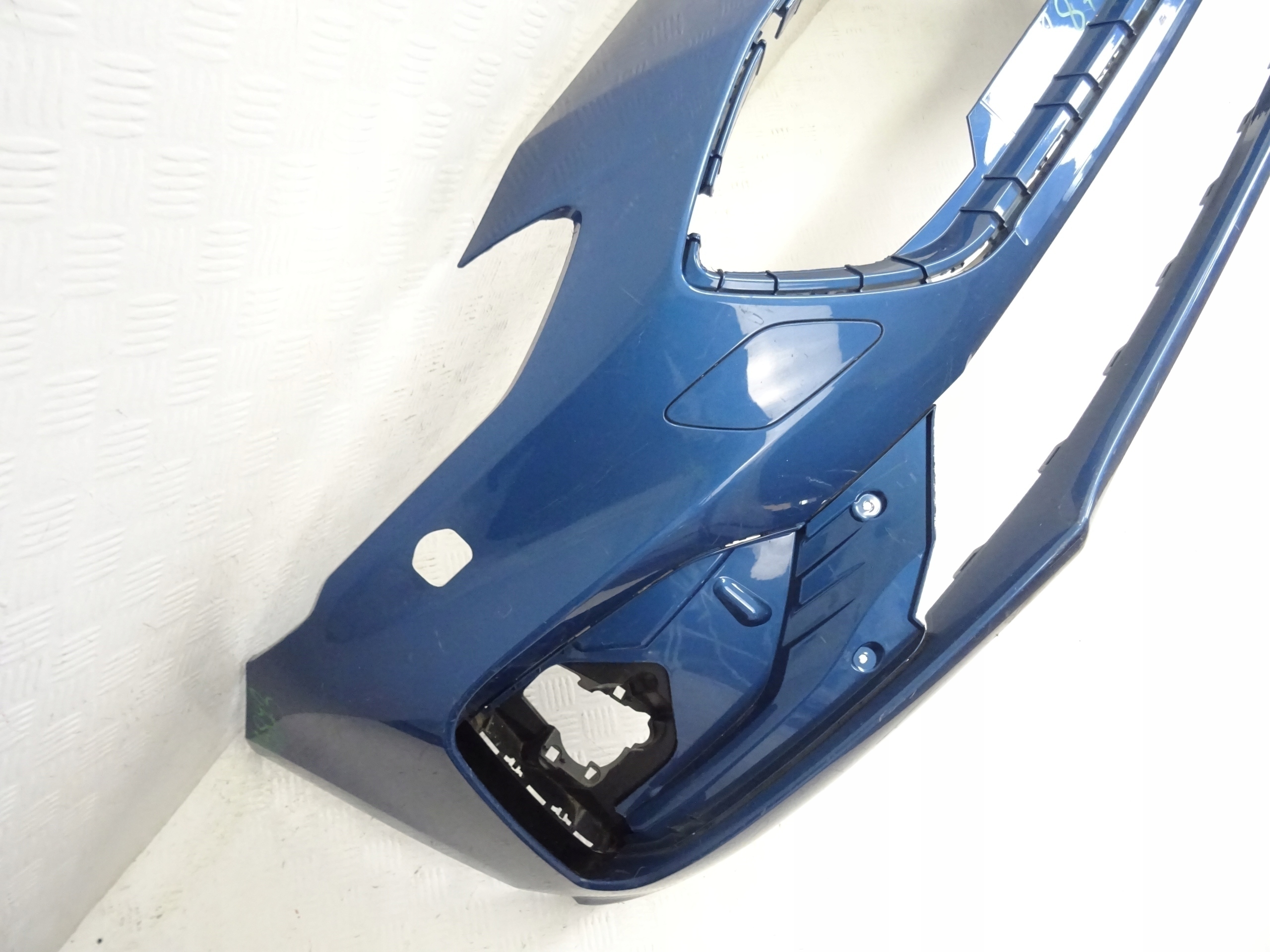 Ford Focus MK4 ST nárazník predok predný
