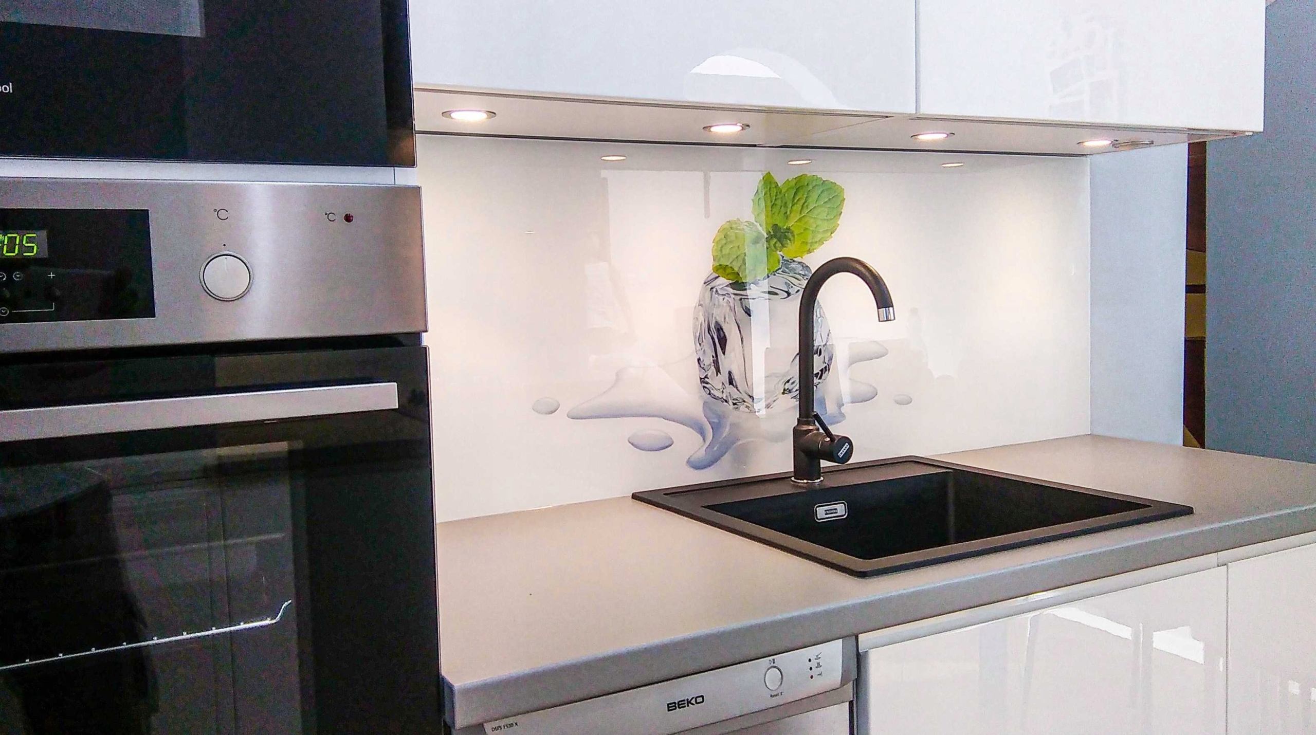 Panel szklany hartowany 60x70 Owoce na białym tle Marka Alasta