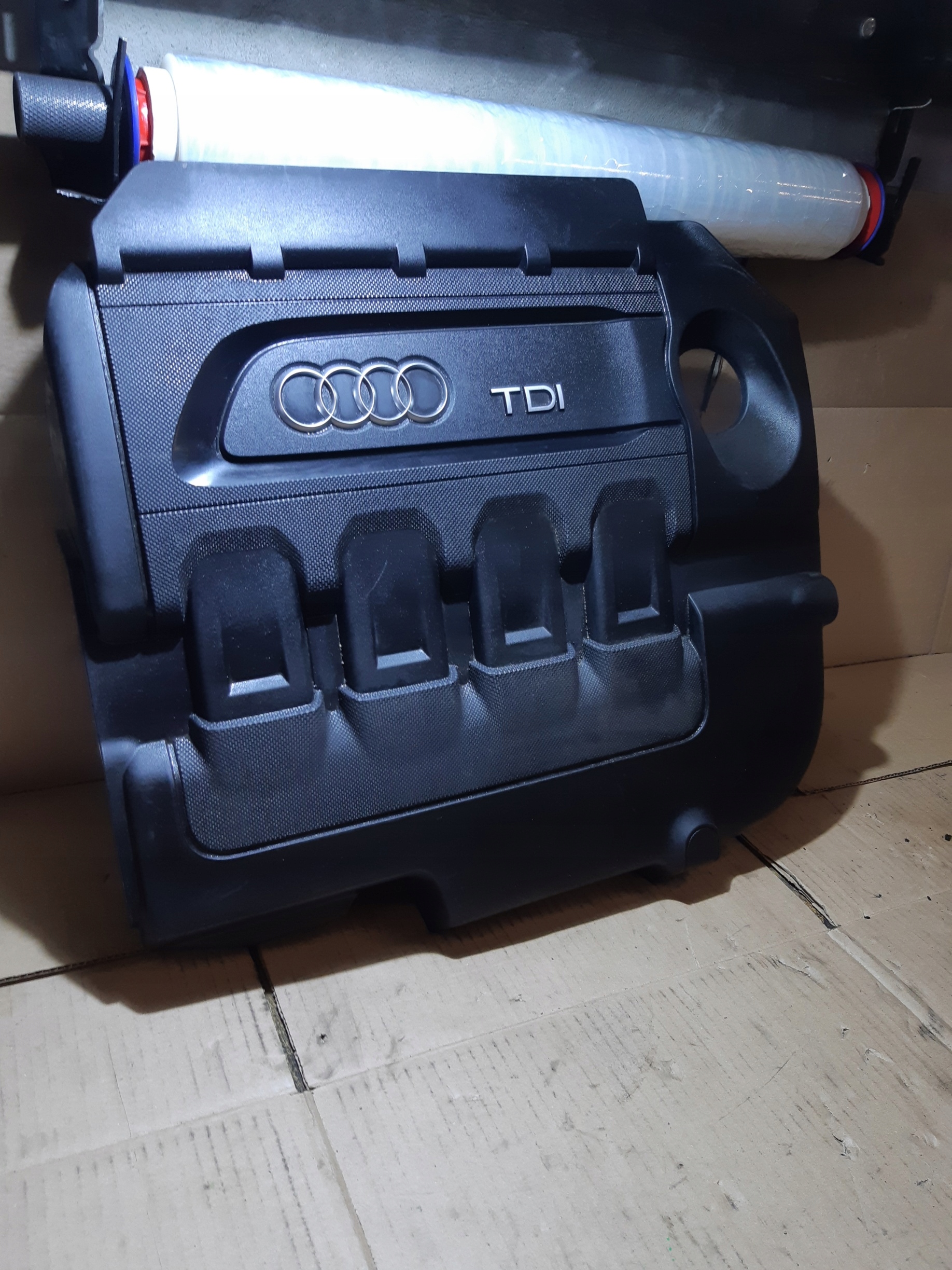 AUDI TDI upper cover engine housing cover 04L103925R