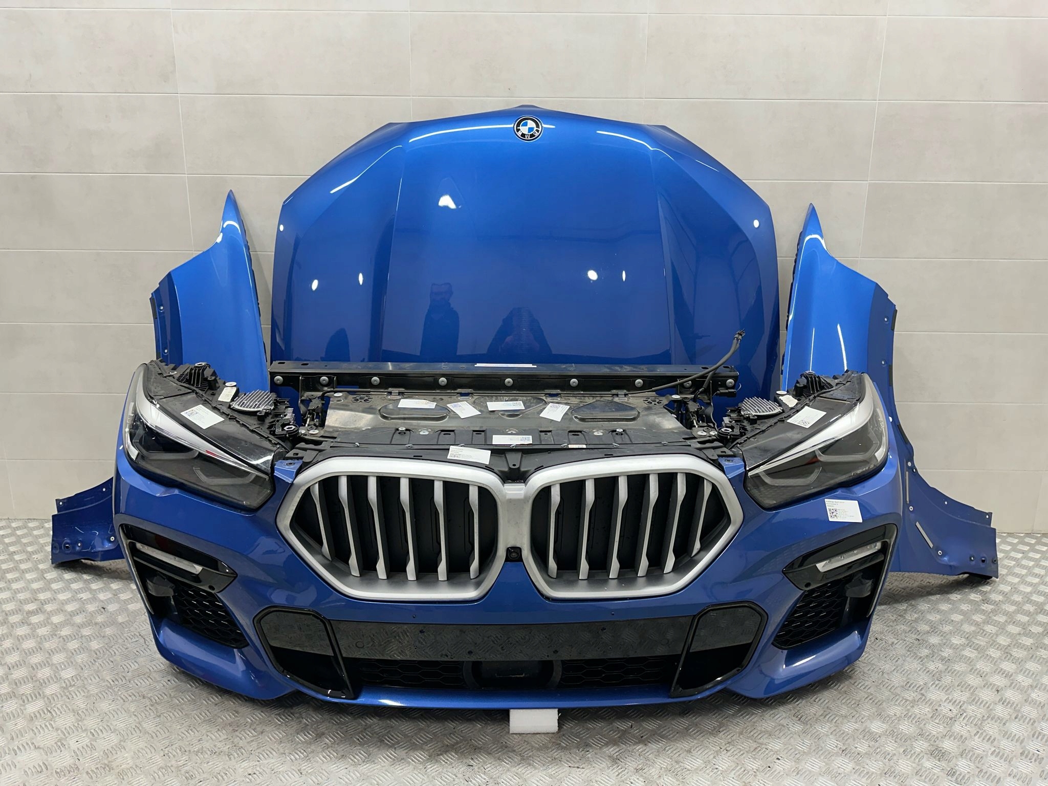 BMW X6 G06 PRZÓD MASKA PAS BŁOTNIK ZDERZAK LAMPY LED M-PAKIET C3W Numer katalogowy części BMW X6 G06 C3W MIRTEX