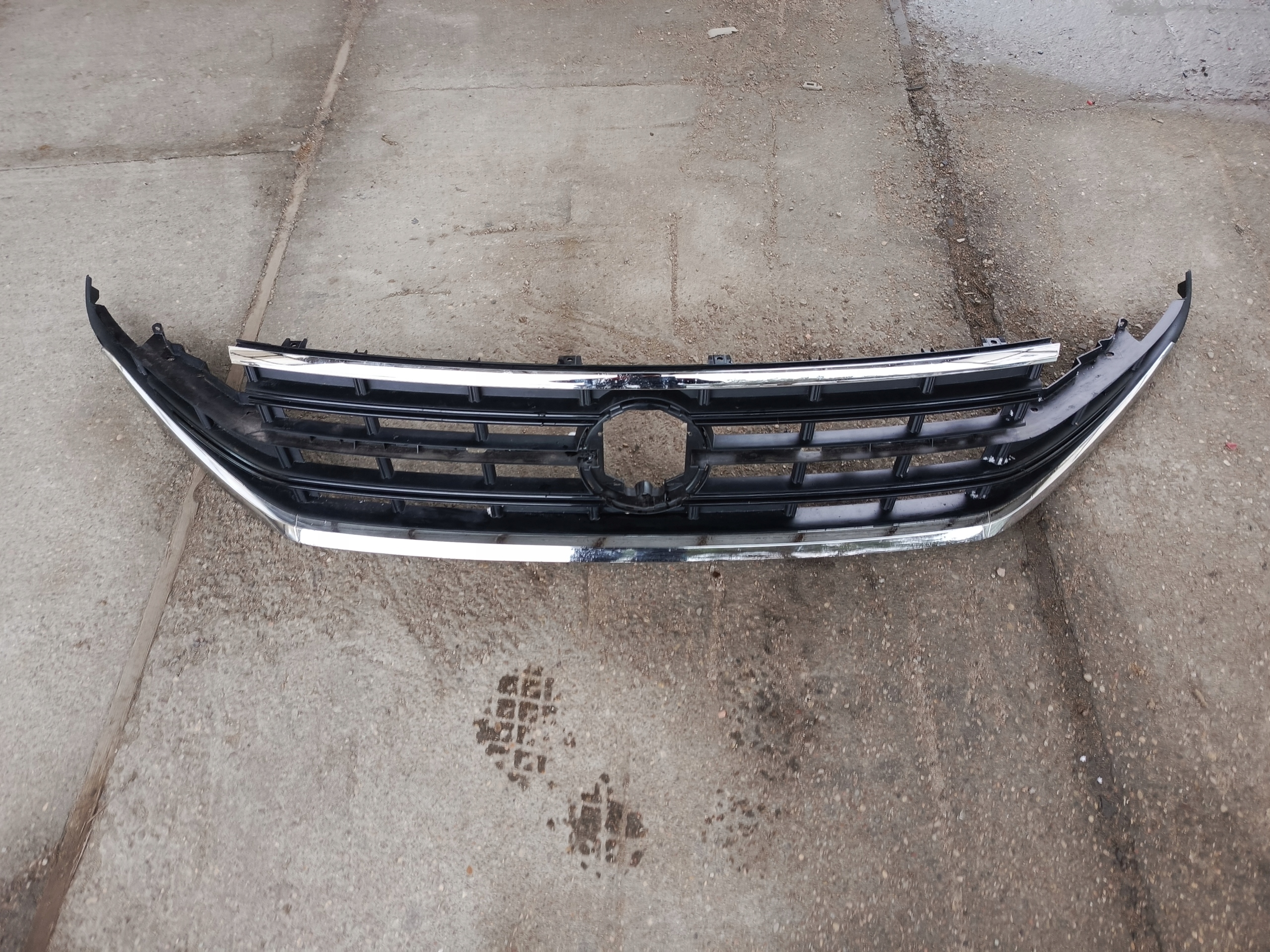 VW Touareg I Kühlergrill FRONTGRILL Kühlergitter 760853696AT - Thumbnail 1