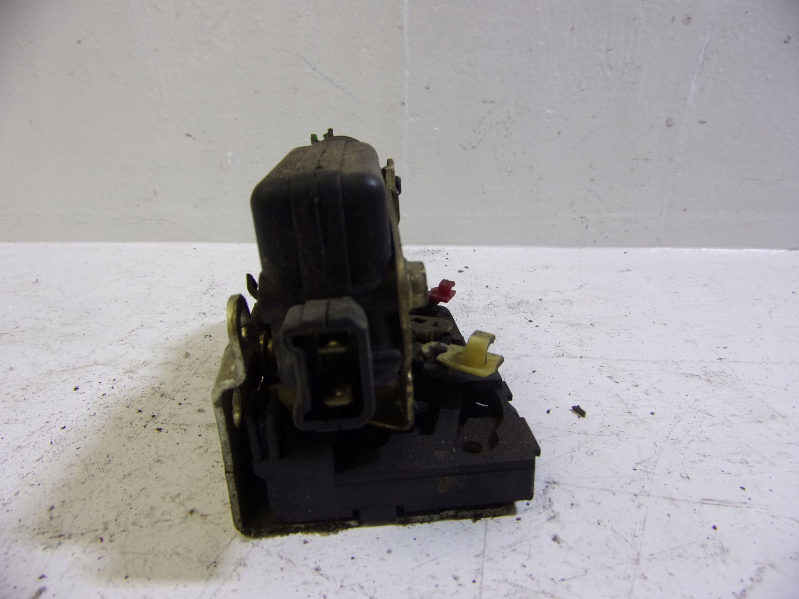lock door CENTRALNY left front DACIA LOGAN