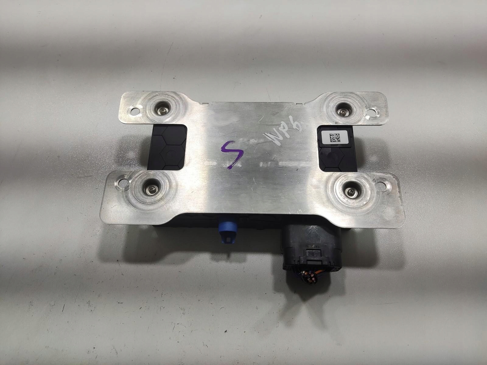 Module Unité de contrôle ECALL PIAGGIO PORTER II NP6 2021-2025 AD00A10104