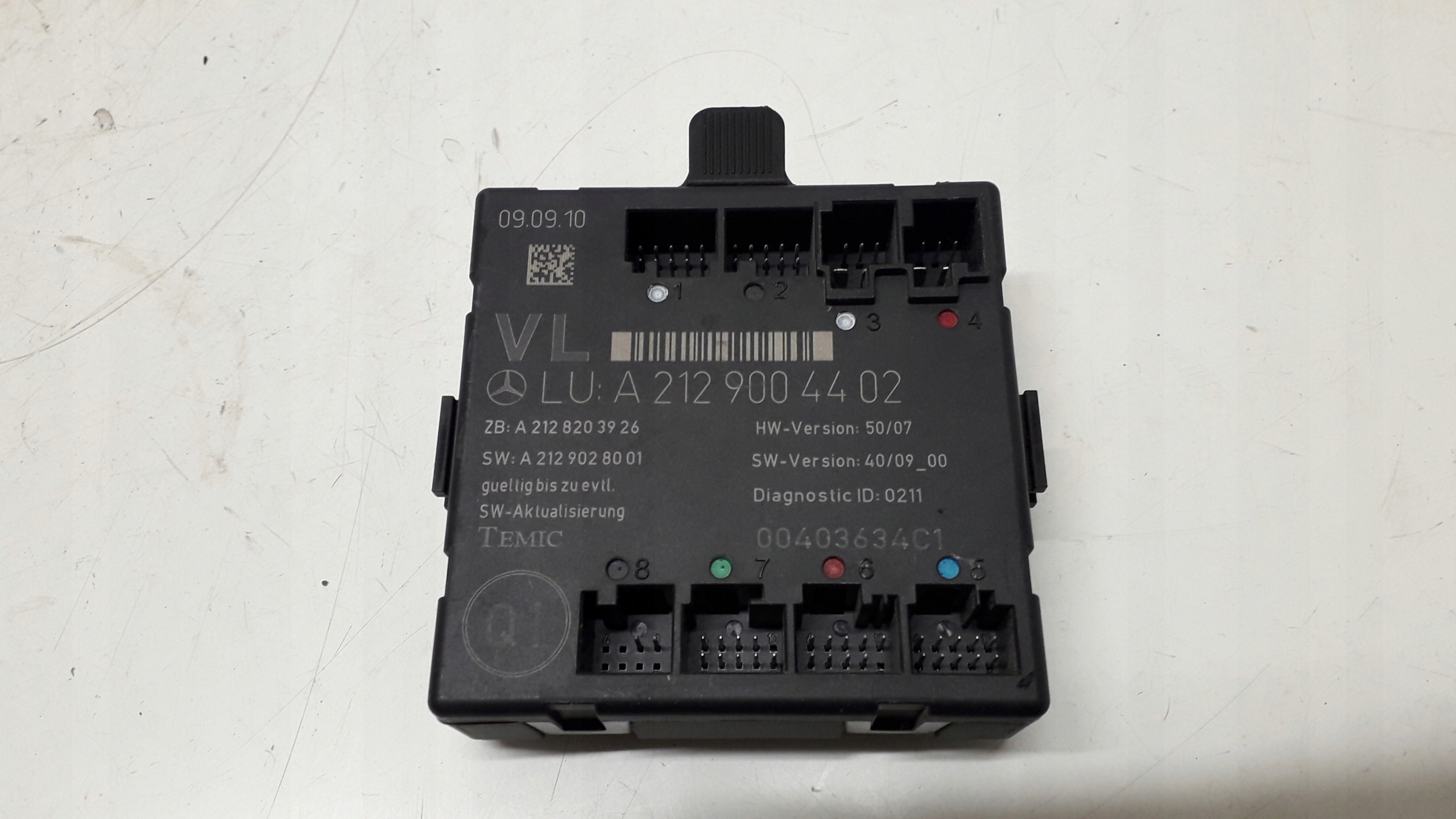 MERCEDES W204 W212 MODUŁ DRZWI LEWY A2129004402