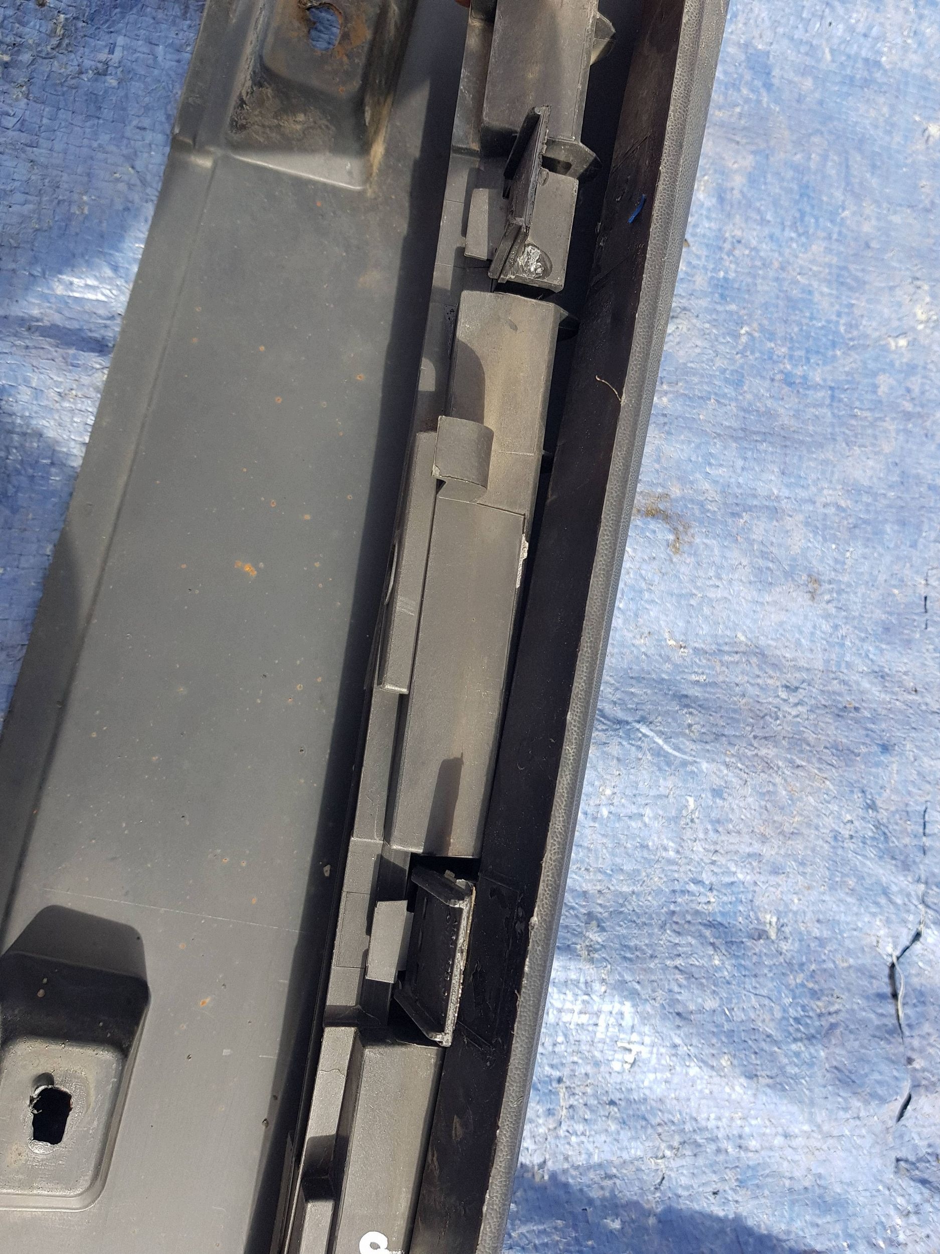moulding cap threshold right MERCEDES X164 GL A1646980654