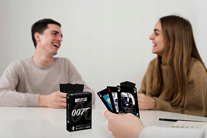 WINNING MOVES Karty do gry Waddingtons NO.1 James Nazwa Waddingtons: James Bond 007