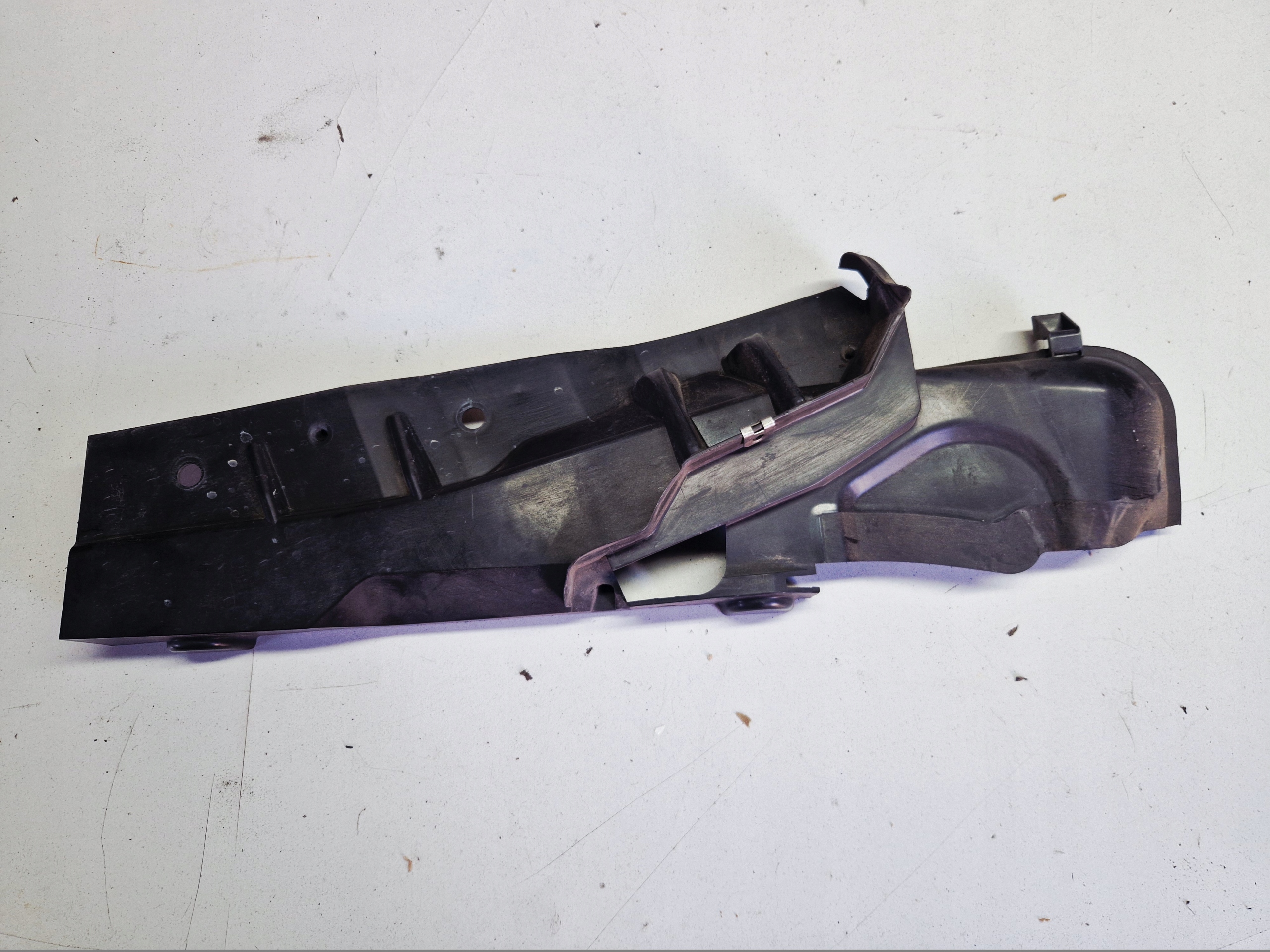 kryt blatníku levá FORD C-MAX MK1 3M51-R02477-AJ