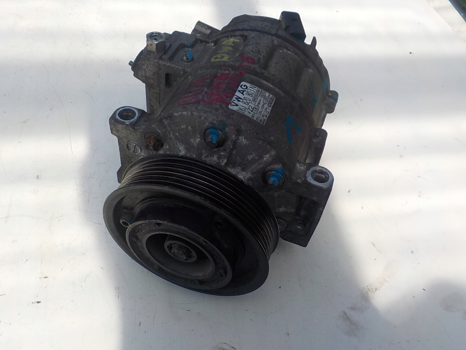 Golf V Audi A3 8P 2.0 компрессор 1K0820803L