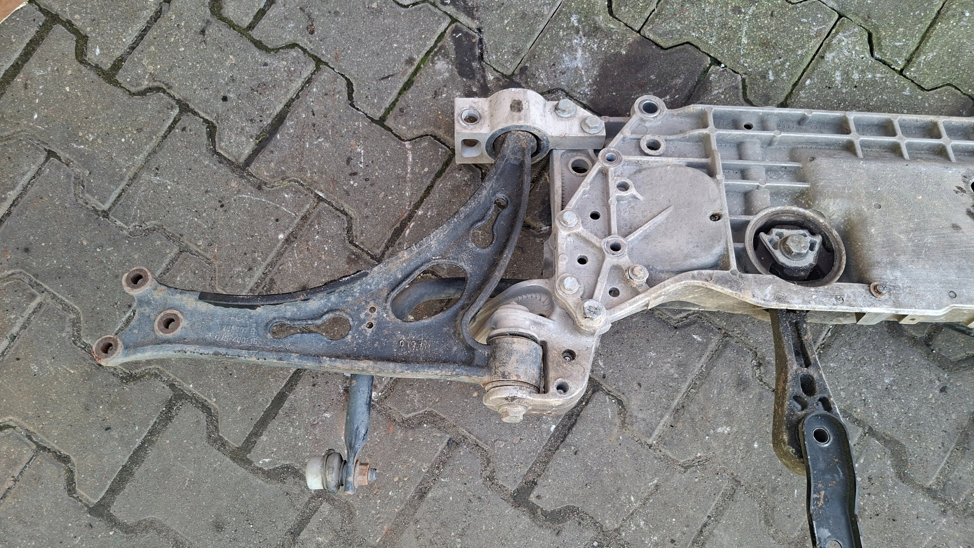 subframe front subframe AUDI A3 8P 2.0TDI