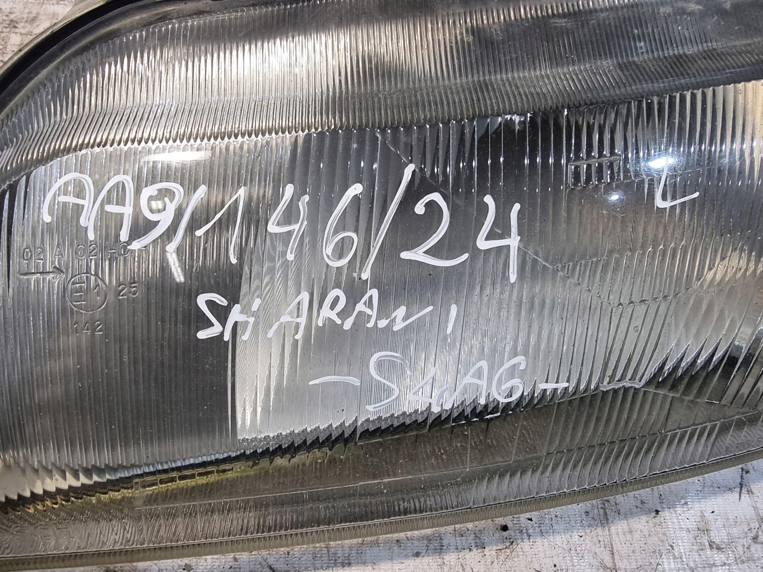 light REFLEKTOR left front OE 1305235254 VW SHARAN and 97r