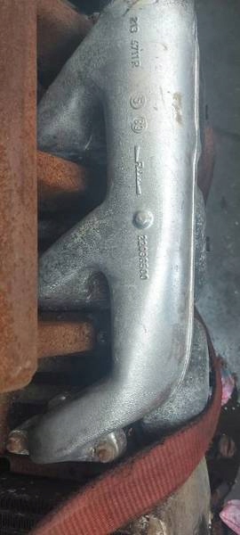 Колектор deutz 3 циліндровий 2134711r