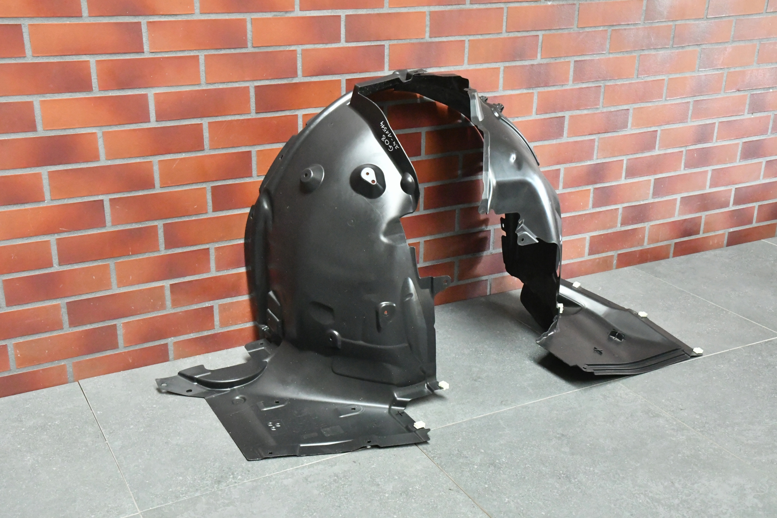 mudguard left front cover BMW iX3 G08 BEV ELEKTRYK m-packet