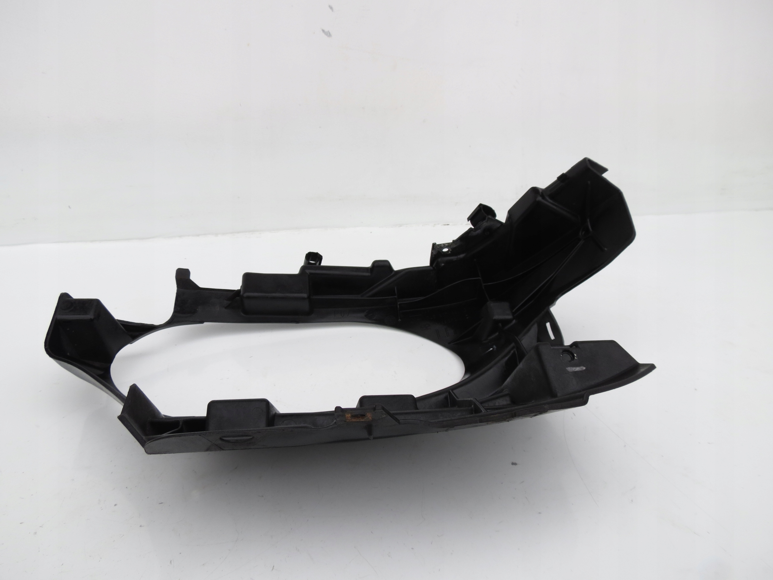 support bracket console of a bumper left rear part rear LIFT PORSCHE CAYENNE 7L 07-10