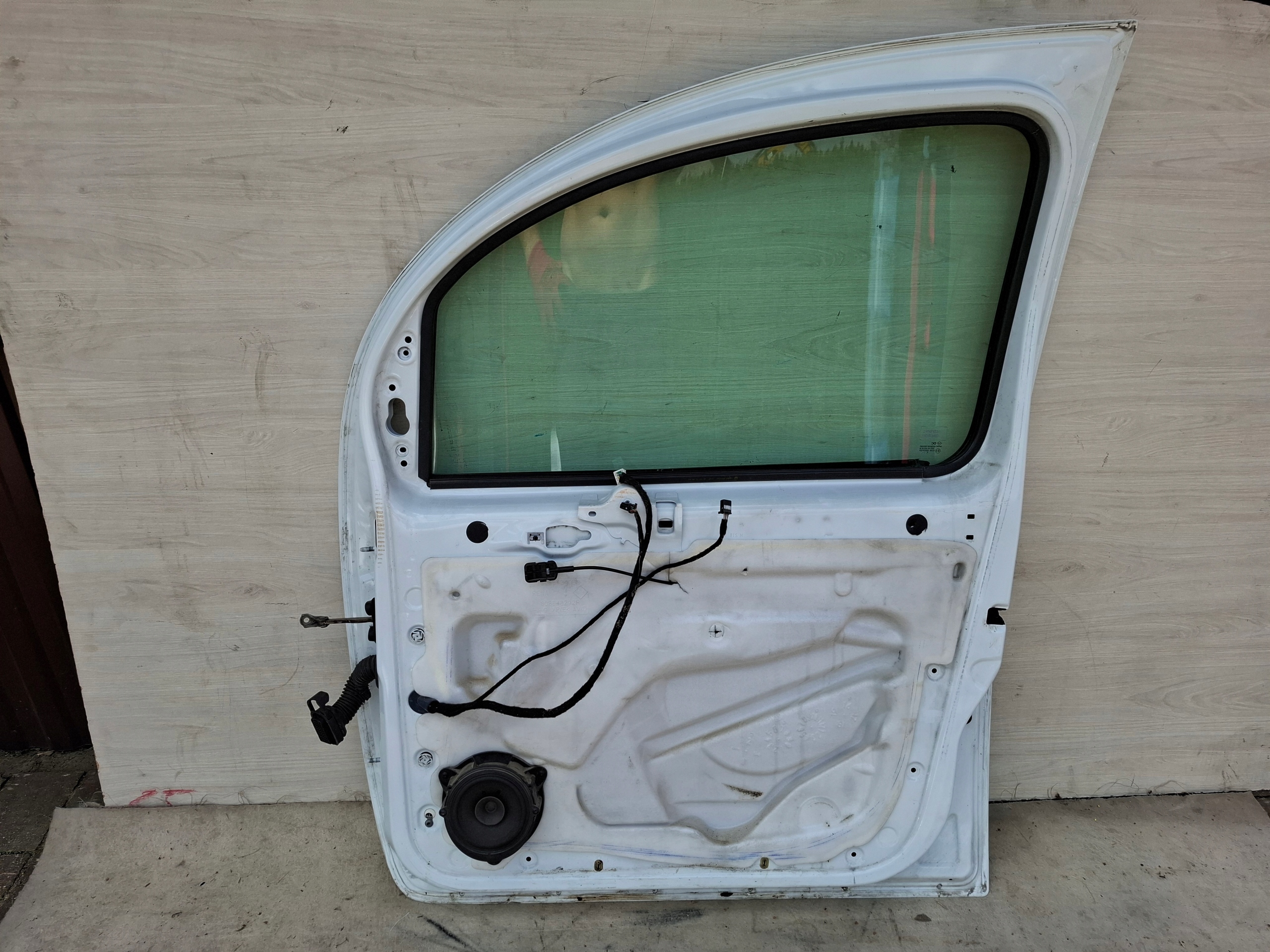 door right front RENAULT KANGOO II LIFT 16R BIALE