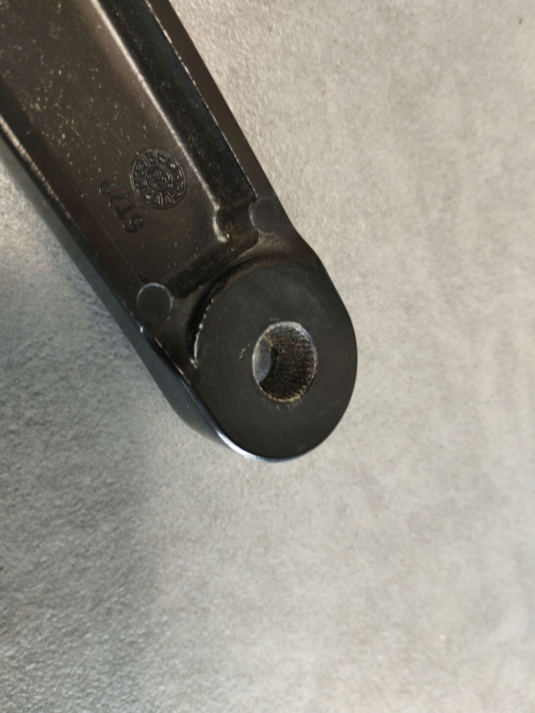Cupra Formentor wiper arm windows left 5FG955409A