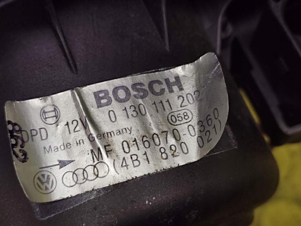 AUDI A6 C5 heating air 0130111202