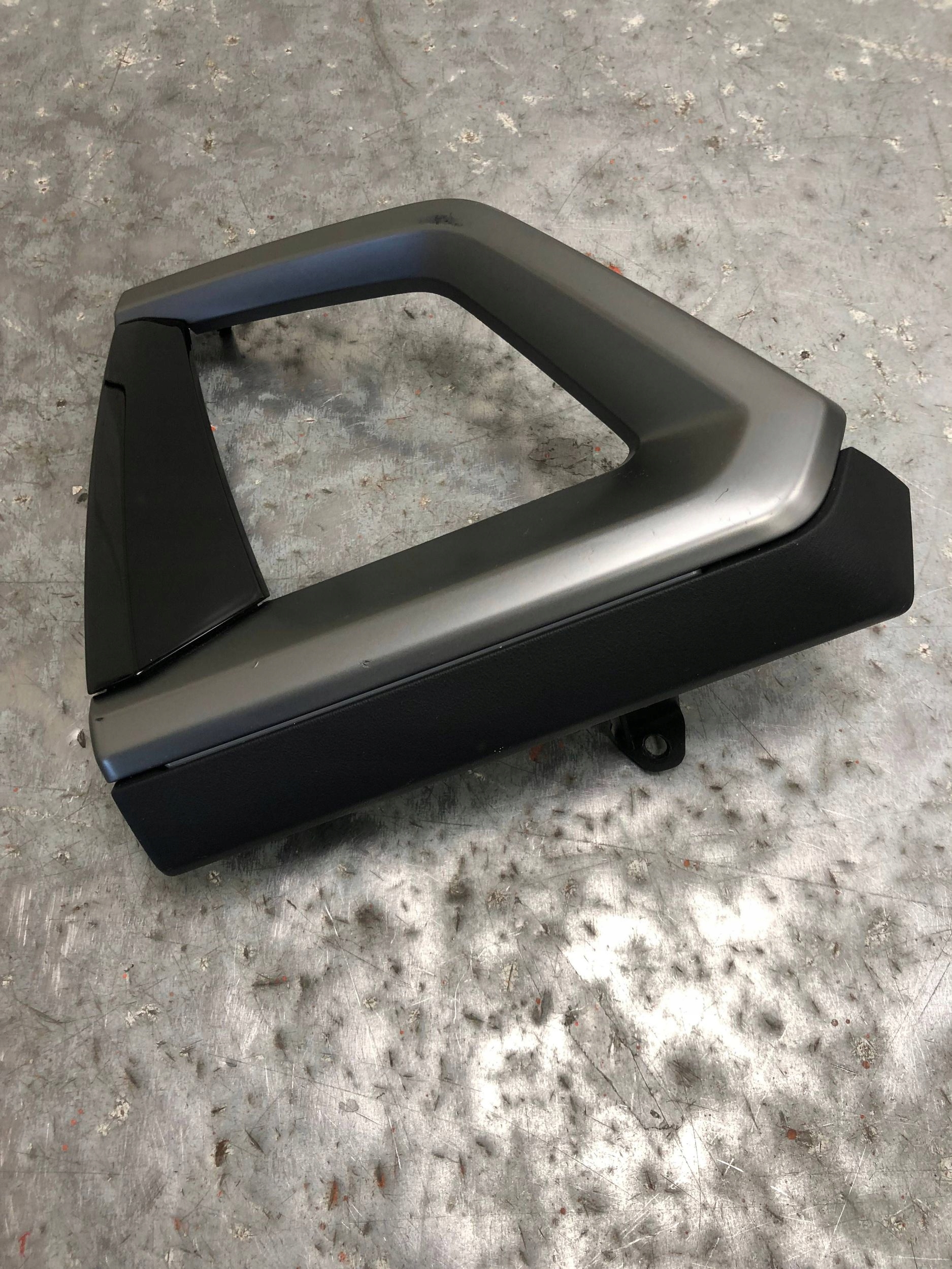 frame KRATKI air conditioning devices left front AUDI Q4 E-TRON 89B853189 89B947203