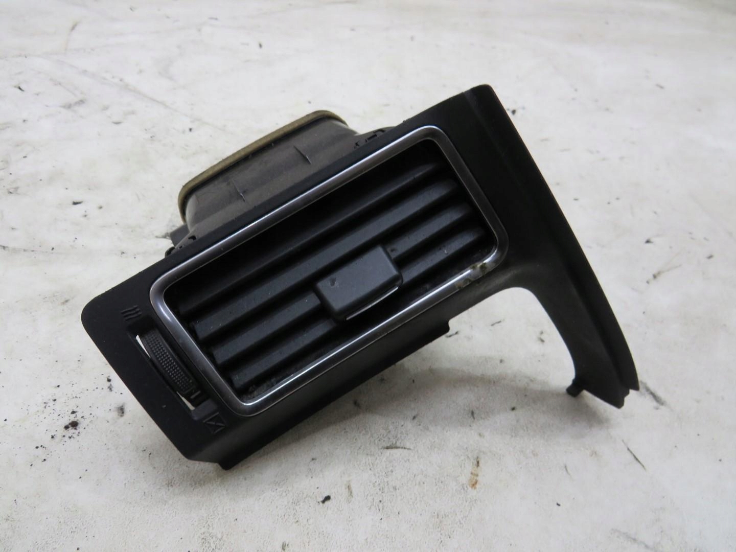 ВЕНТИЛЯЦИОННАЯ РЕШЕТКА ПРАВАЯ VERSO 09-18 55680-0F040