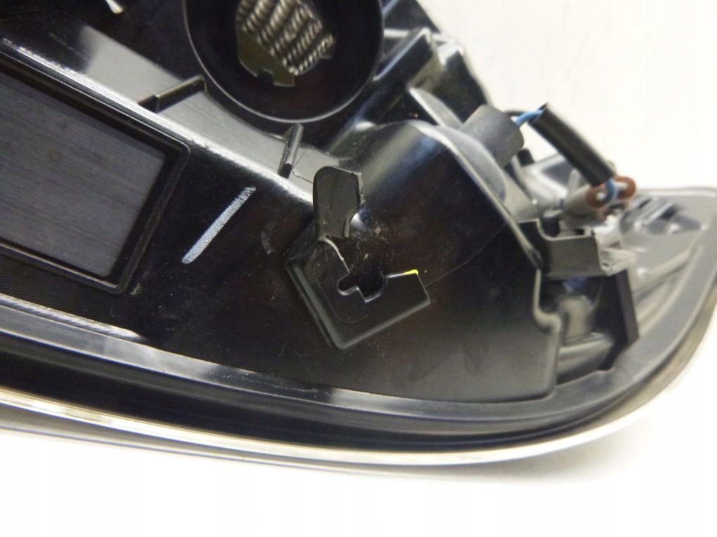TOYOTA COROLLA E21 HB 19- light rear left