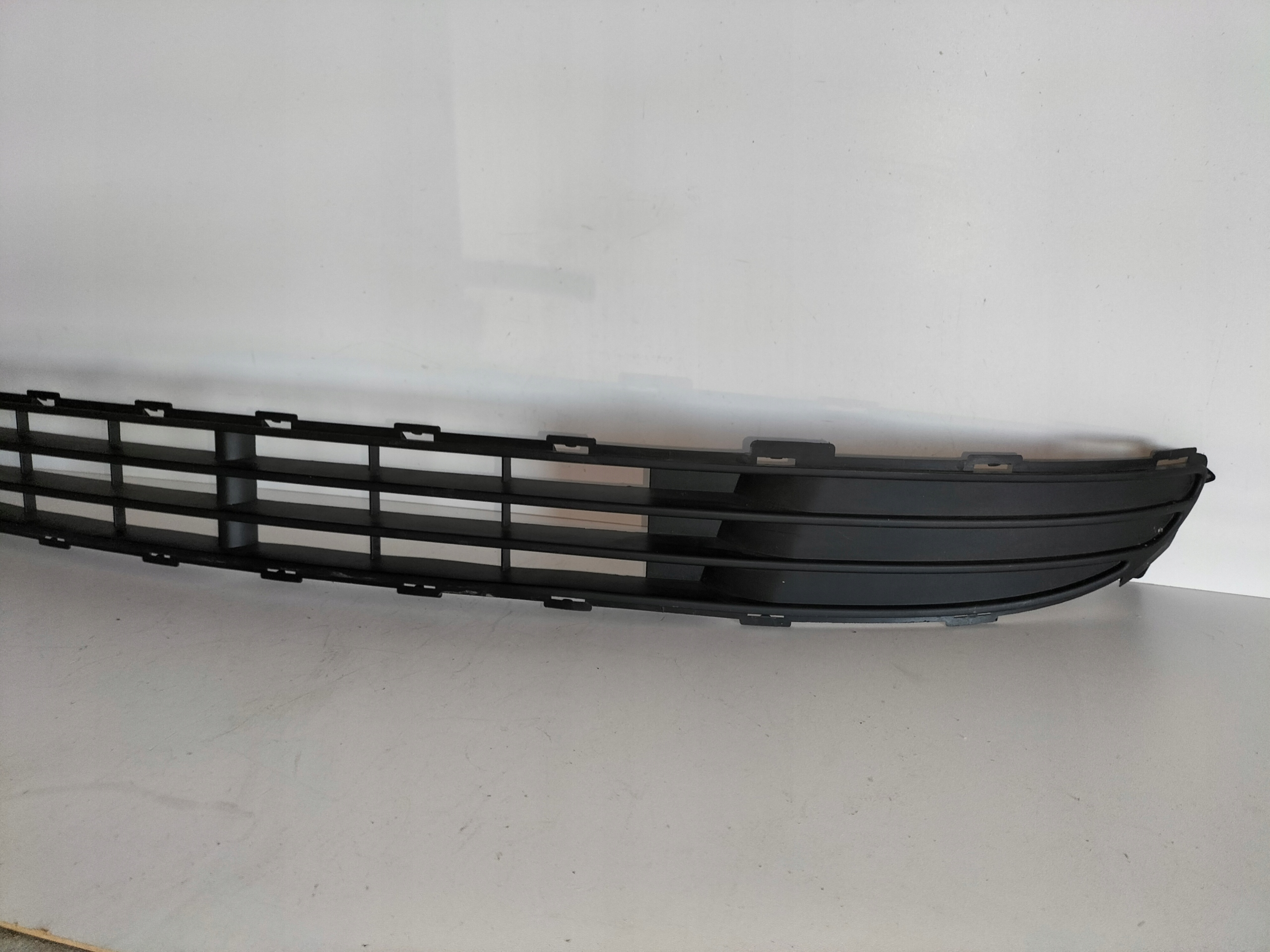 grille grid of a bumper front central KIA RIO II 05-08