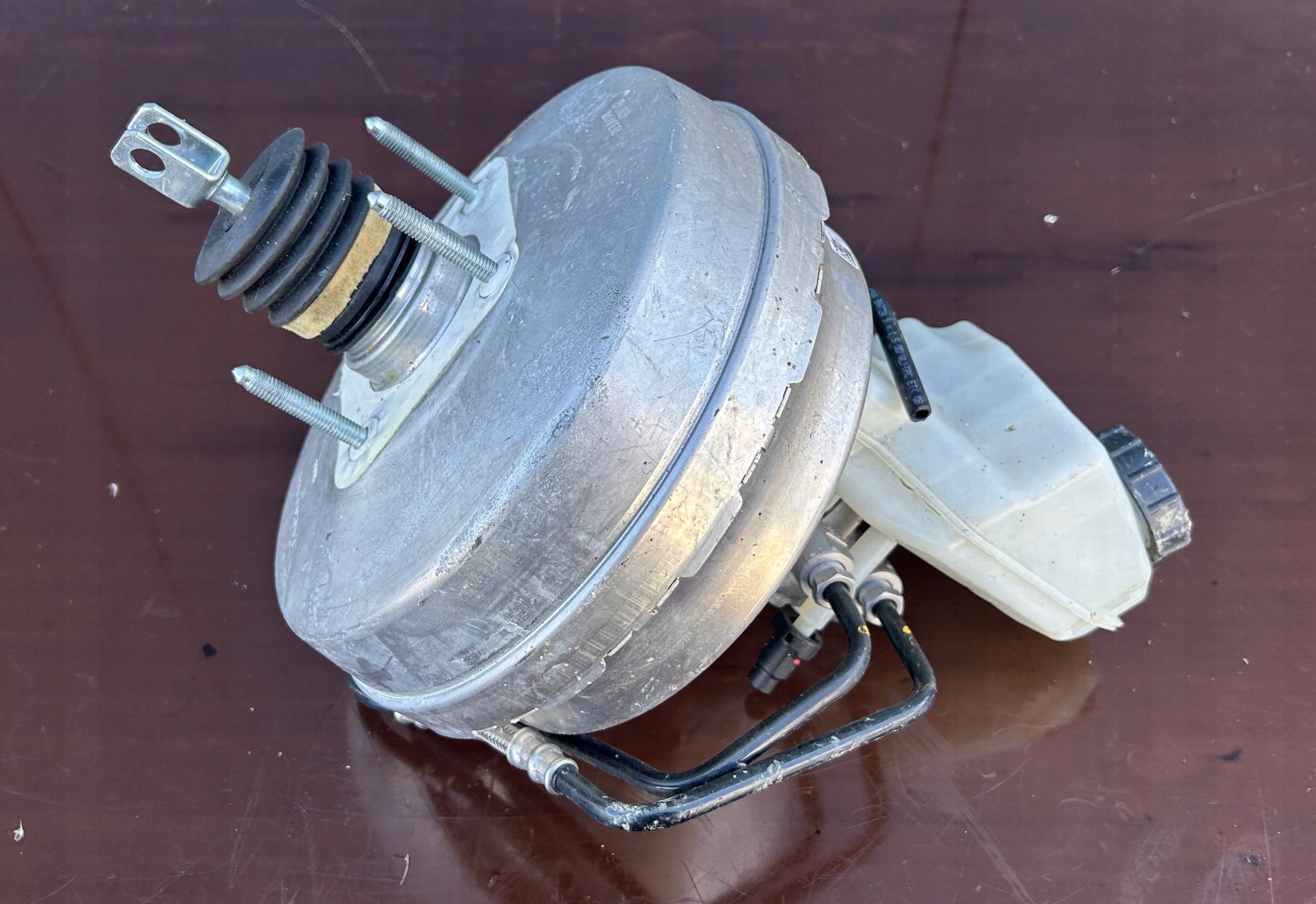 servo servo bubanj JAGUAR E-PACE X540 J9C3-2B195-BB