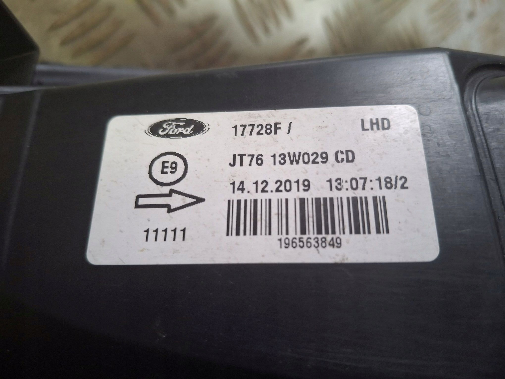 light right front FORD COURIER and MK1 2014R->