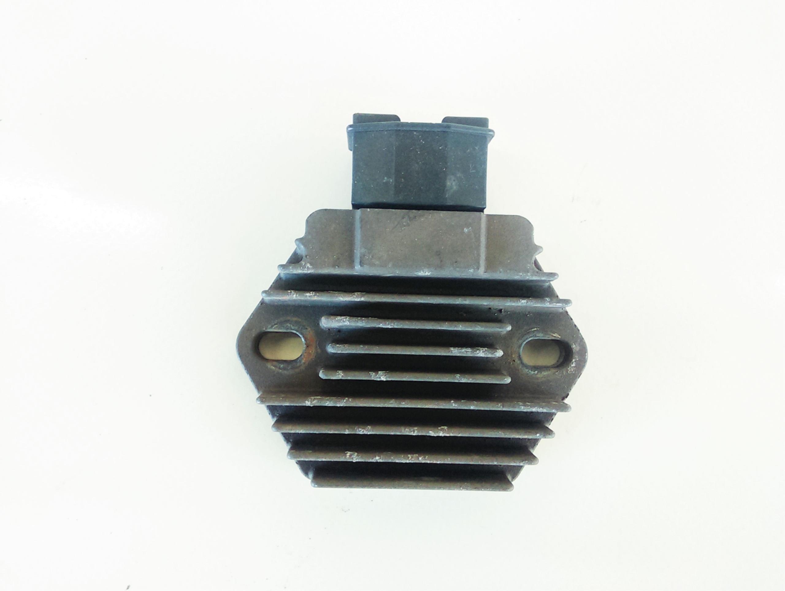 12345336 - Honda CBR 900 RR sc33 регулятор напруги