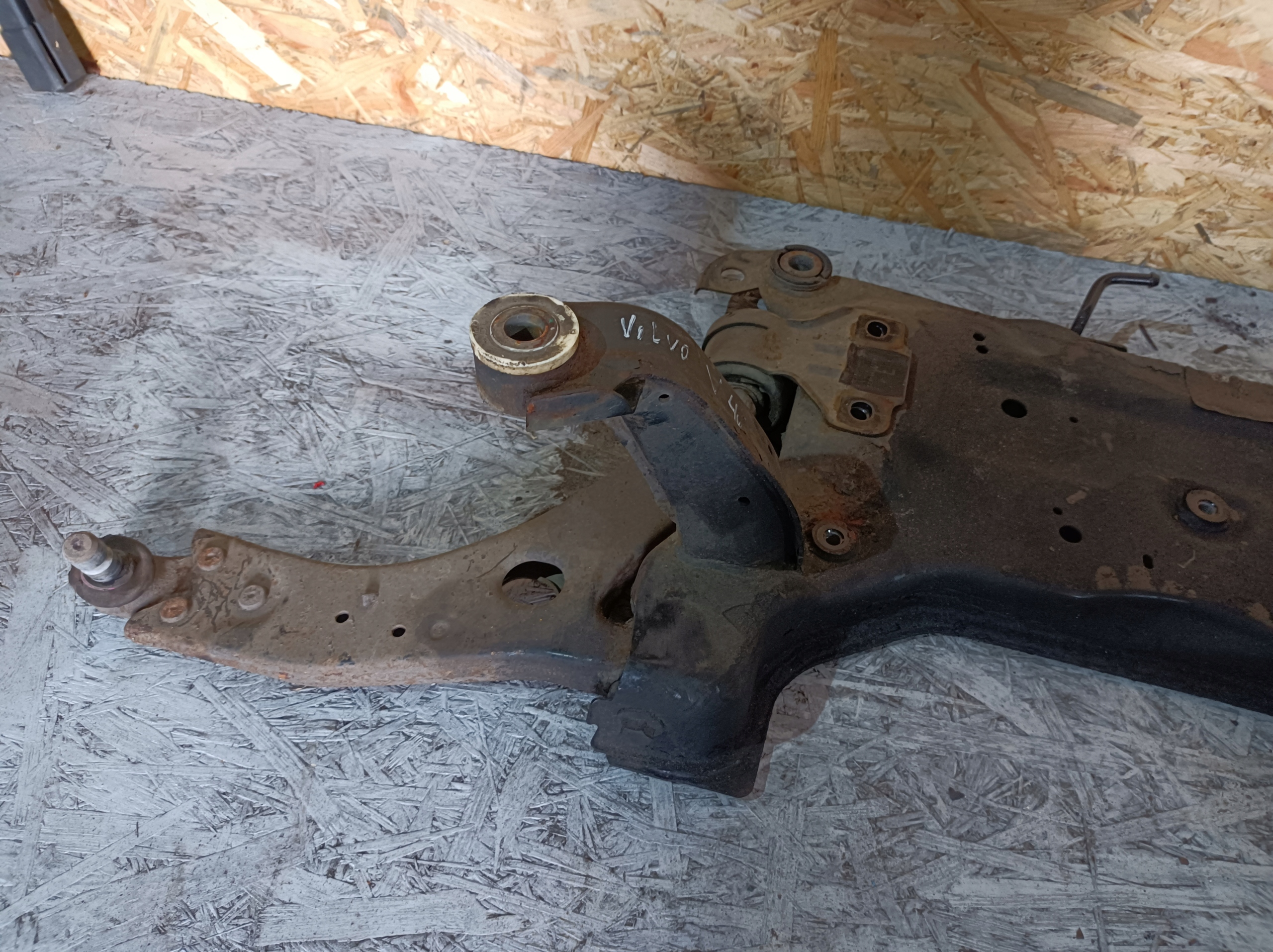 subframe axle beam front VOLVO V40 D2 12-18r