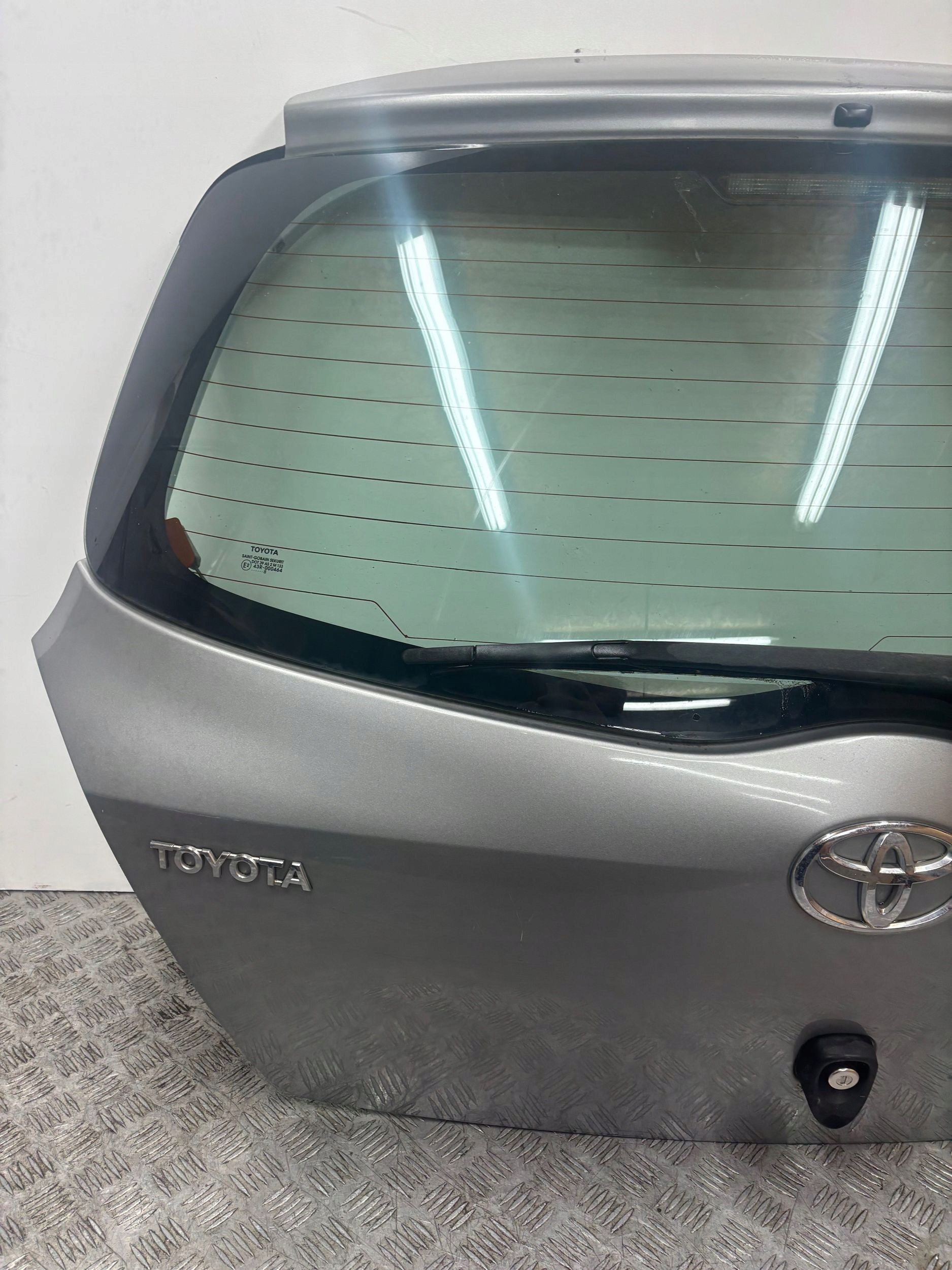 Heckklappe HECKKLAPPE TOYOTA YARIS II 2