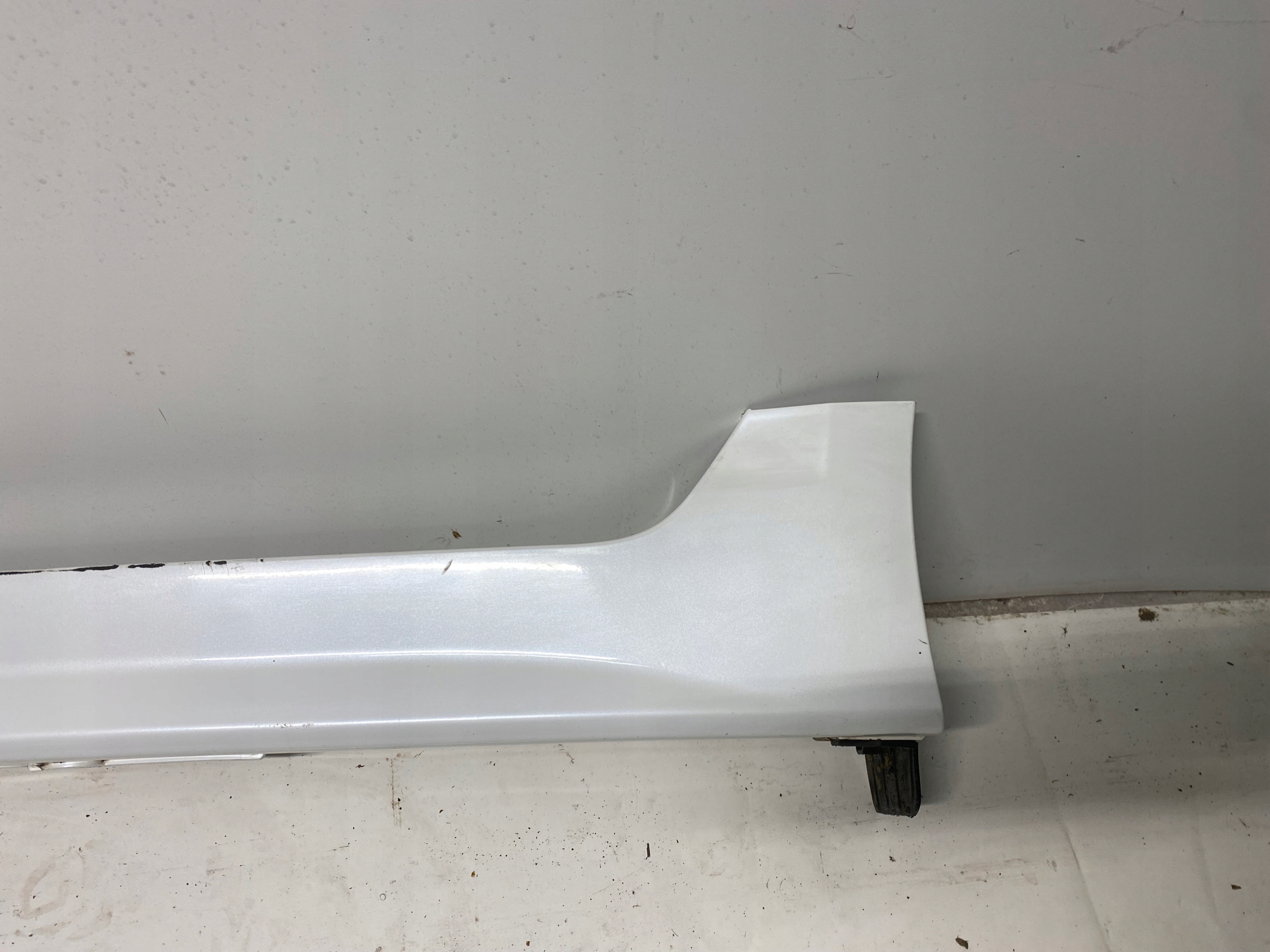 KIA OPTIMA III sedan moulding threshold cap left