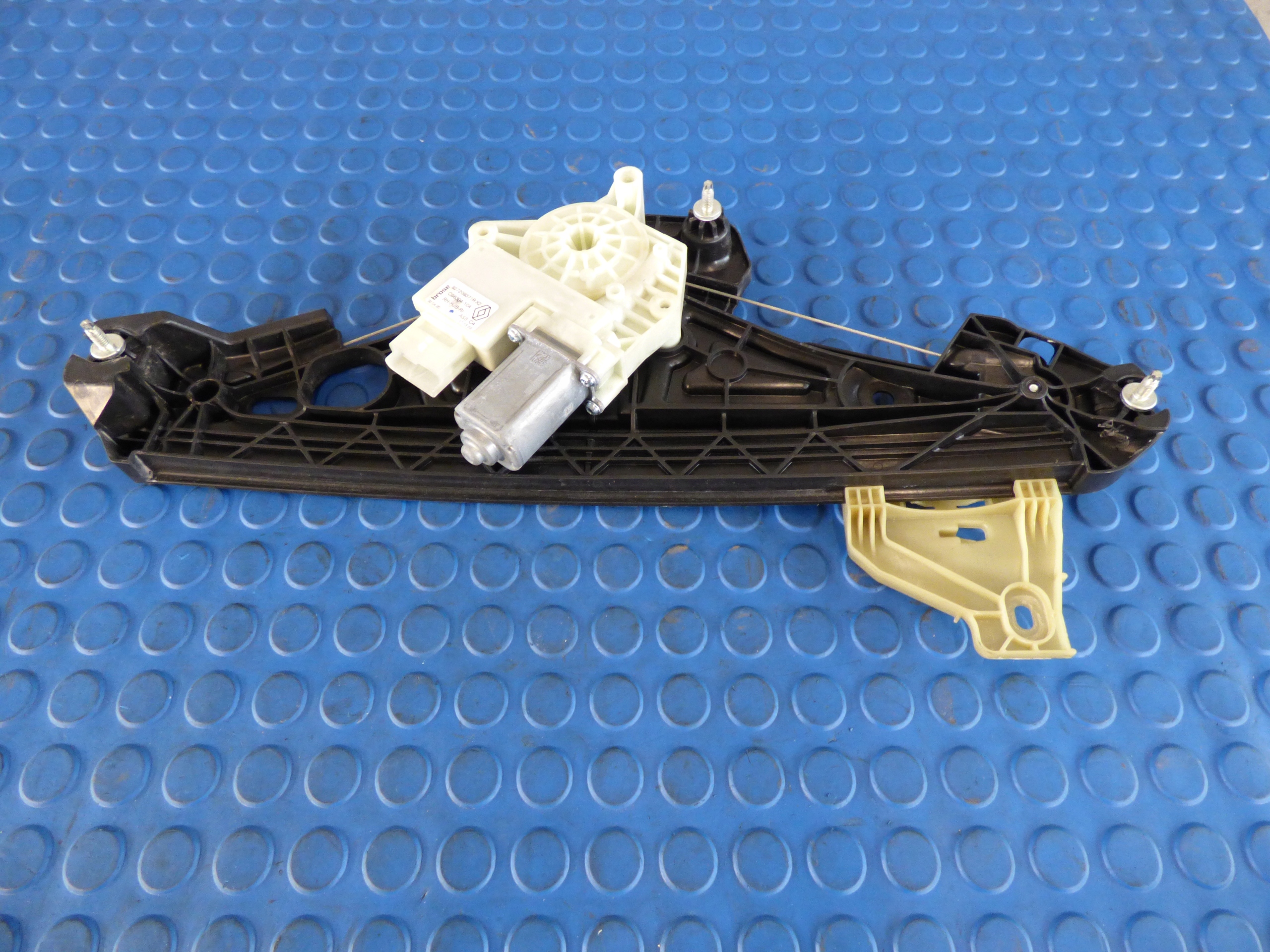 window regulator right rear part stBDB EUROPA CAPTUR II