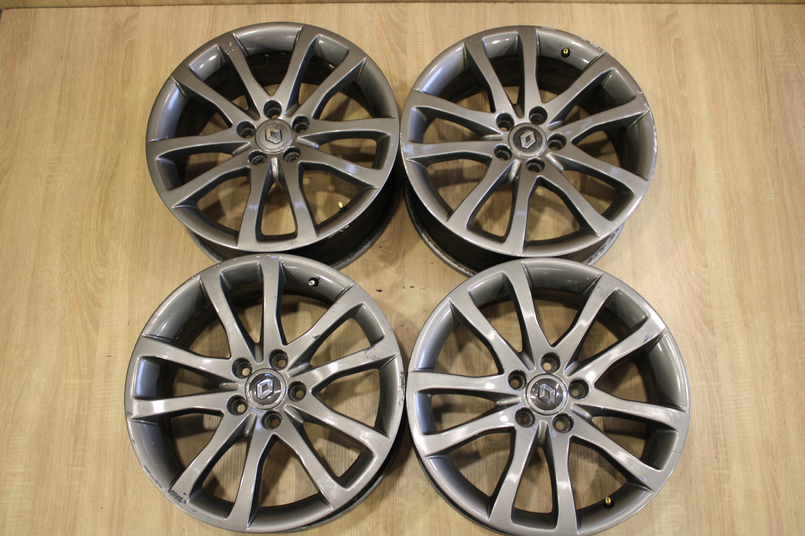 FELGI ALUMINIOWE 18" RENAULT LAGUNA III