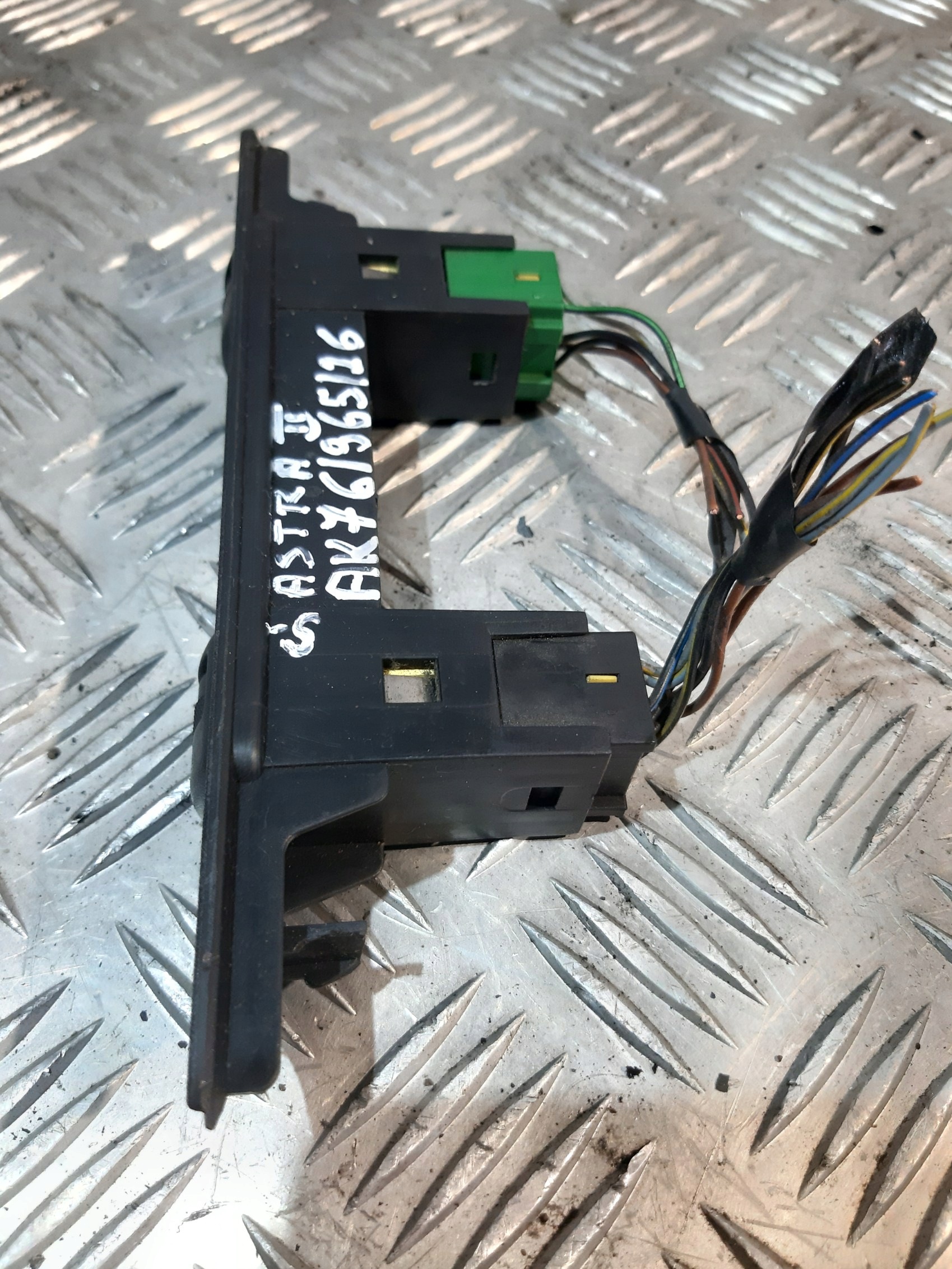 Schalter Hitzung Sitze OPEL ASTRA G II 90561267