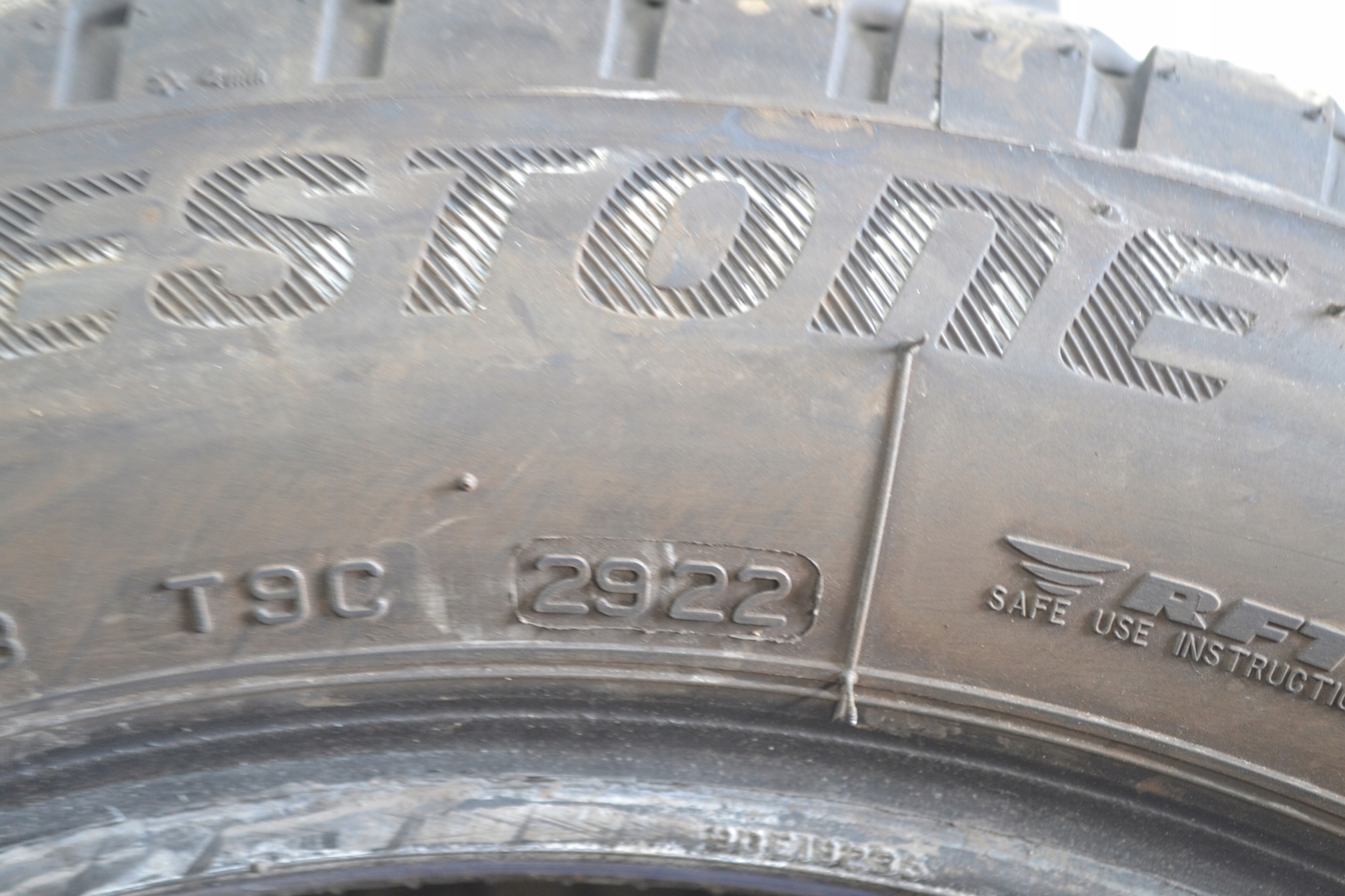 195/55R16 87H BRIDGESTONE BLIZZAK LM001 RFT x2szt 7806z Kod producenta 9214