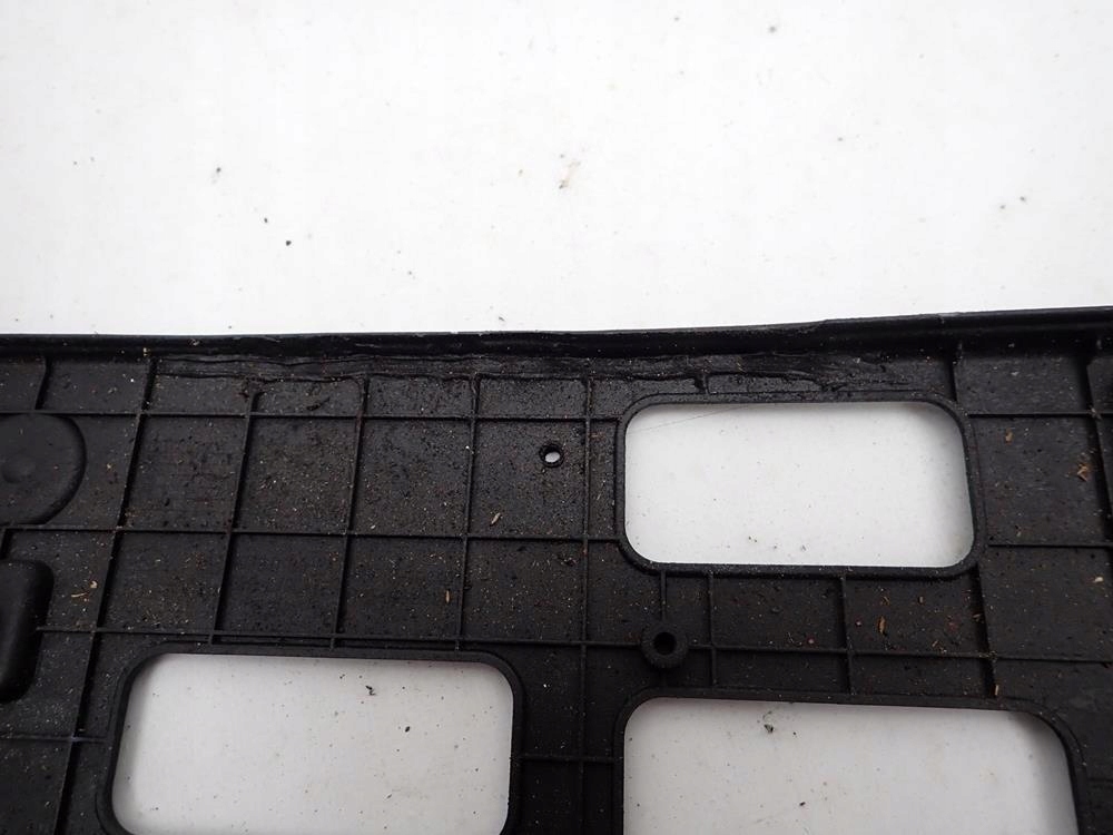 HYUNDAI KONA and 1 17-23 frame cap holder signs front