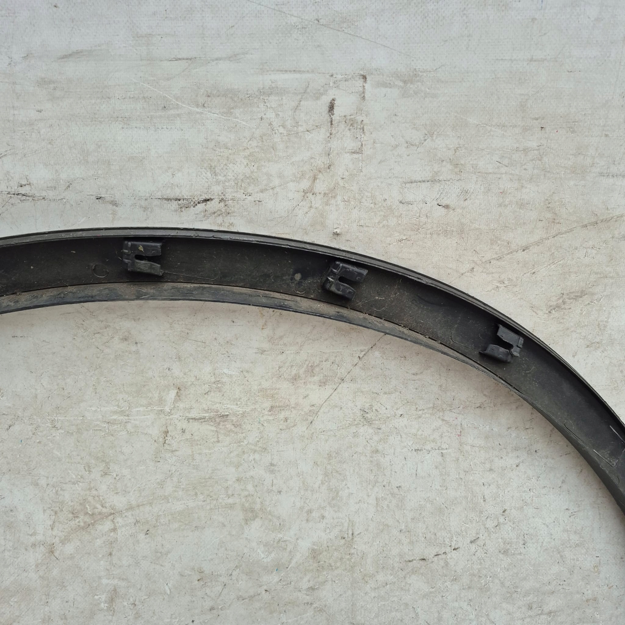 VW TIGUAN II 2 16-24 moulding cap right front