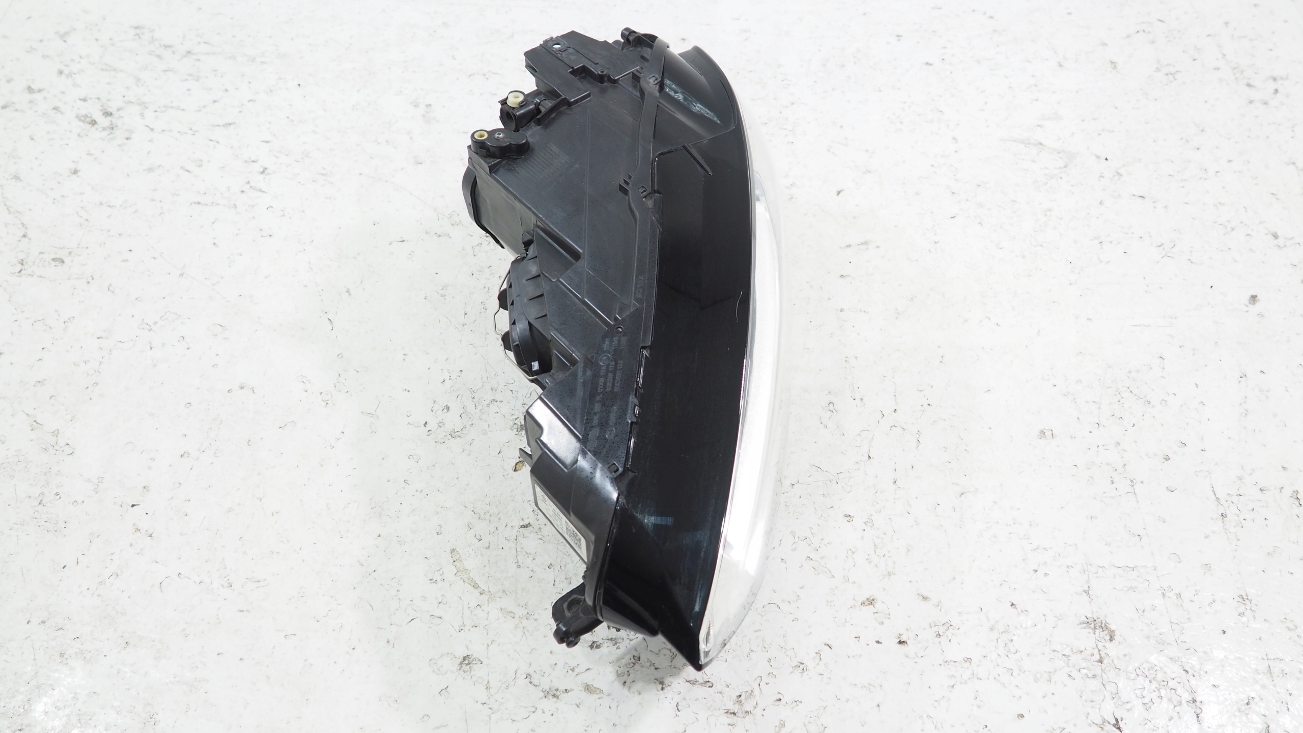 VW Golf VII Sportsvan light Bi Xenon left front 517941033B