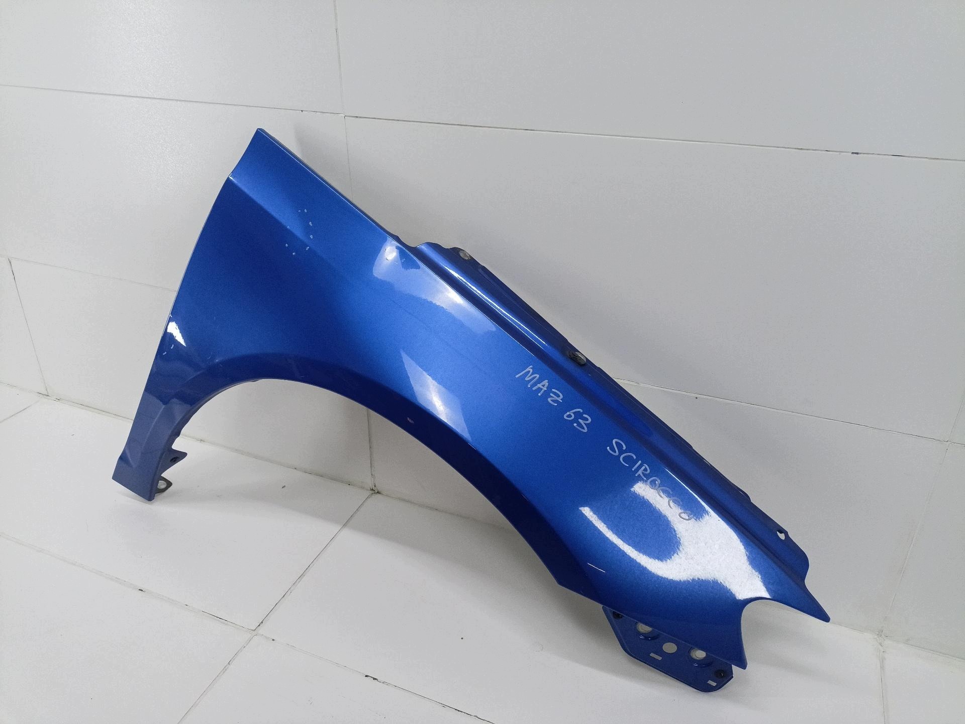 fender front right side Volkswagen Scirocco 3 2009