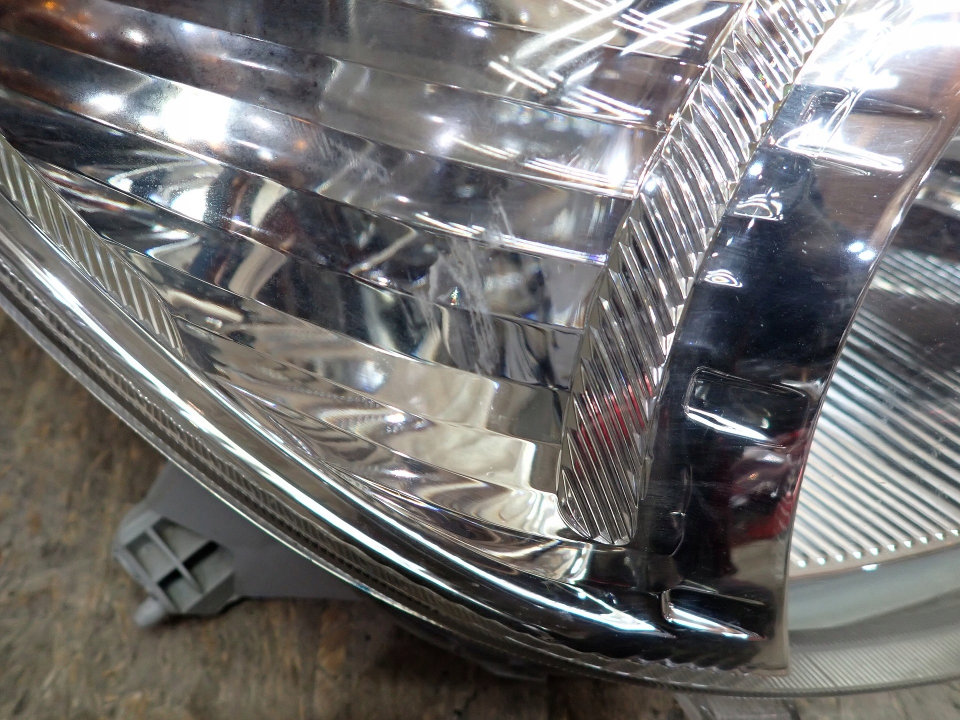 light right REFLEKTOR right DAIHATSU TERIOS 2 II J2 2005-2008R H4