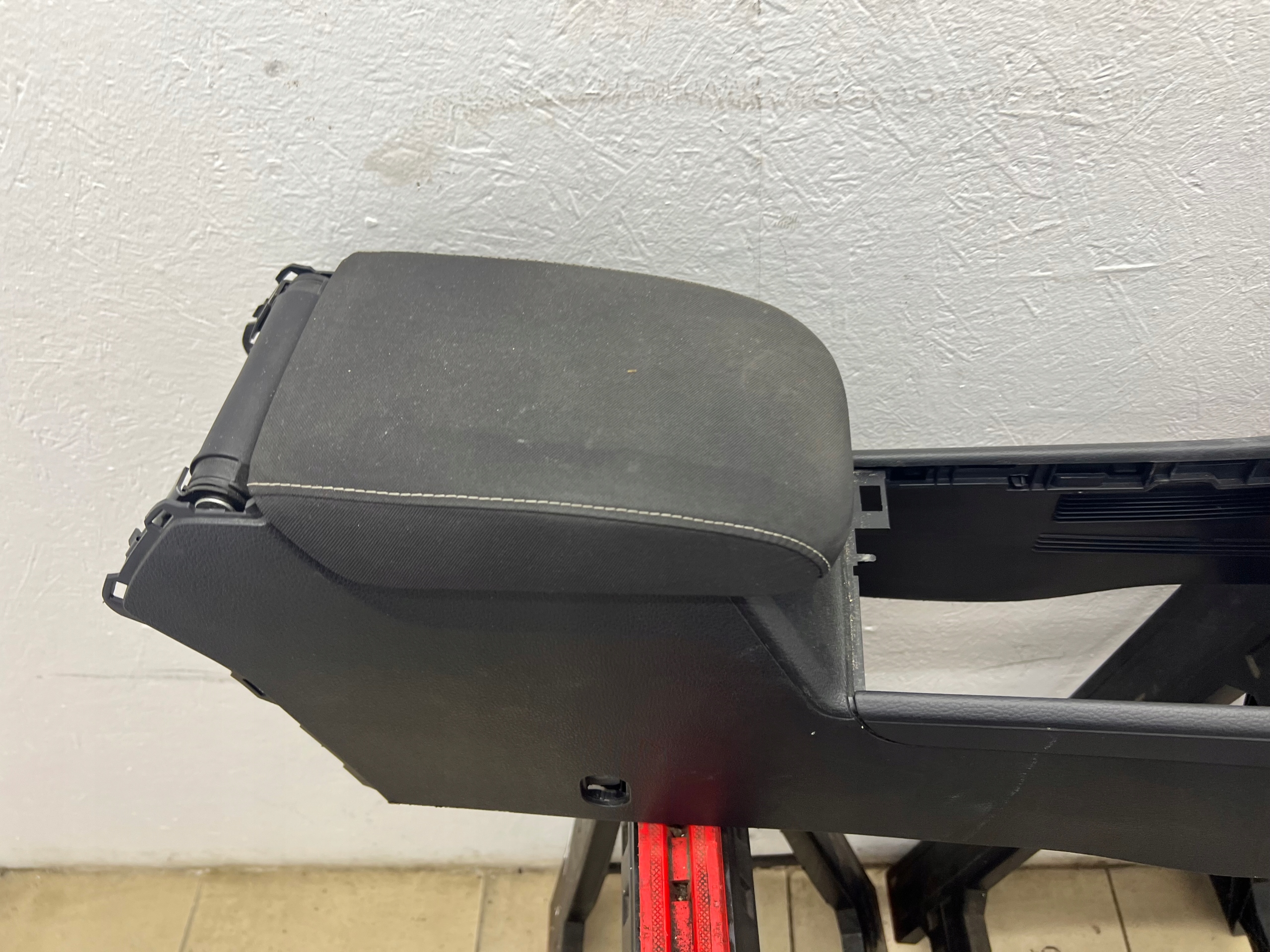 armrest TUNEL central VW GOLF VII 7 5G0 2012-20 5G0864251D 5G0864207F