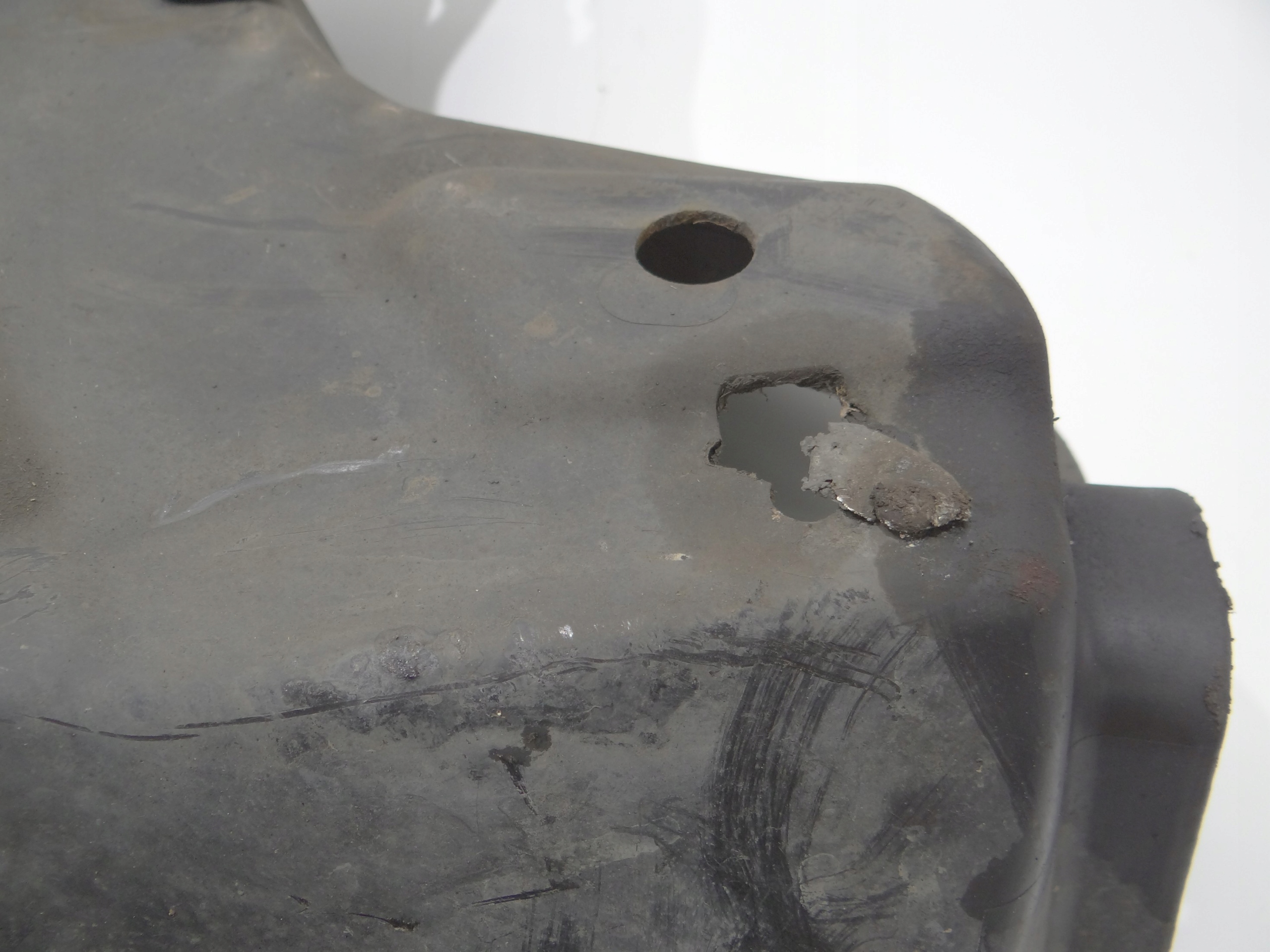 cover chassis left BMW X3 E83 OE 3400039 (13950583)
