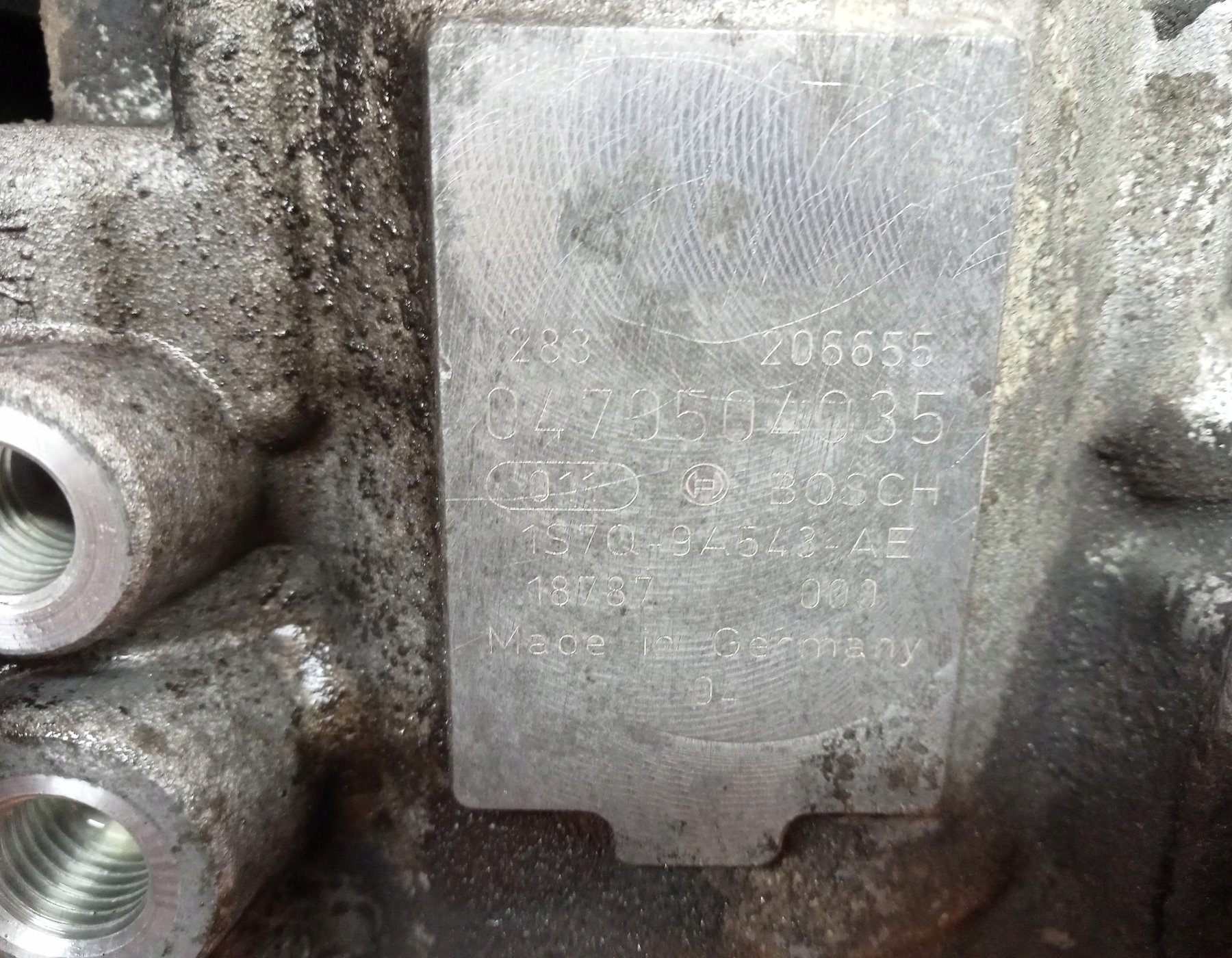 POMPA WTRYSKOWA MONDEO MK3 2.0 TDDI 0470504035 Producent części Inny