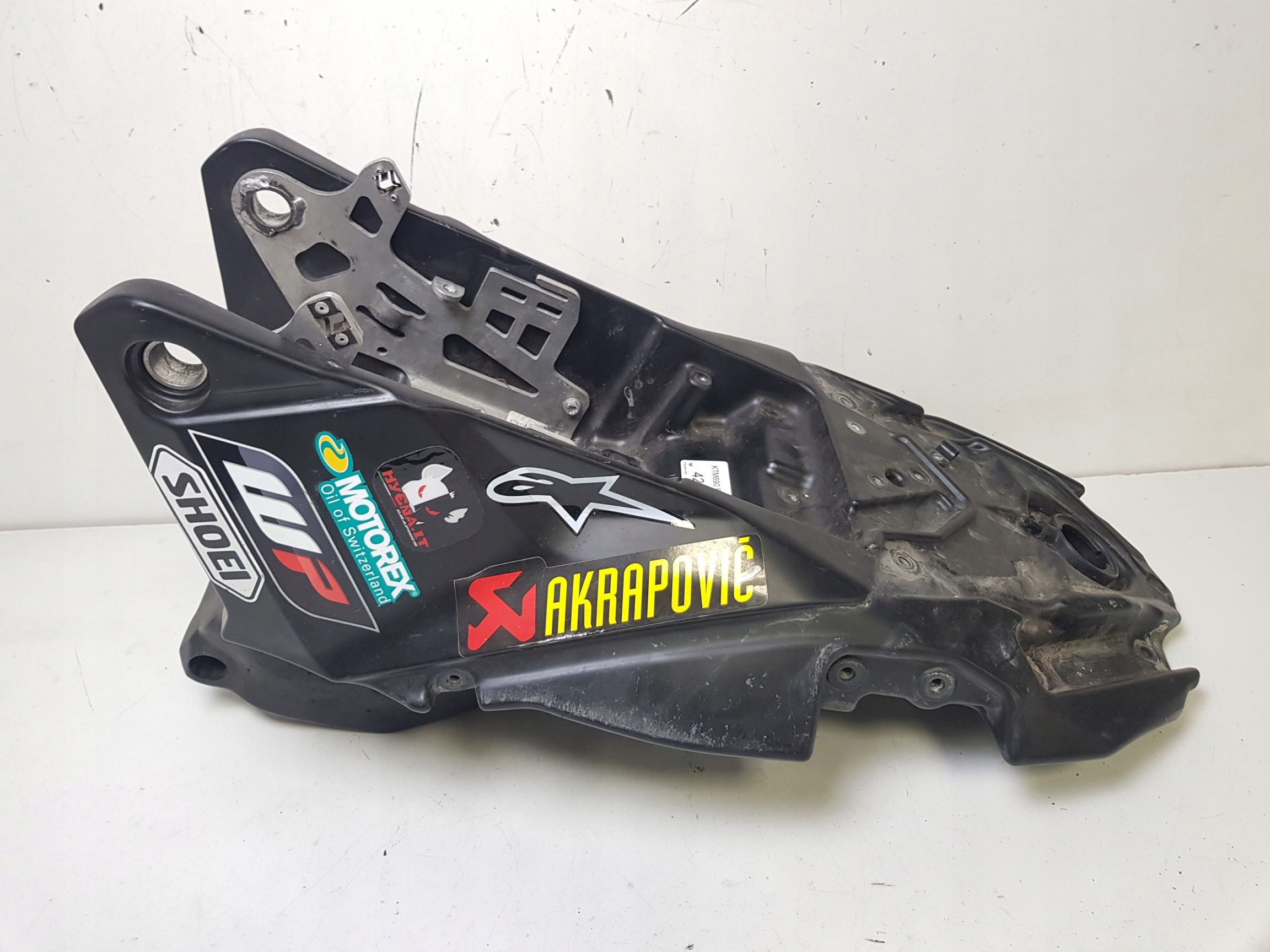 76507013000 - KTM 690 SMC ENDURO 08-10 ПАЛИВНИЙ БАК