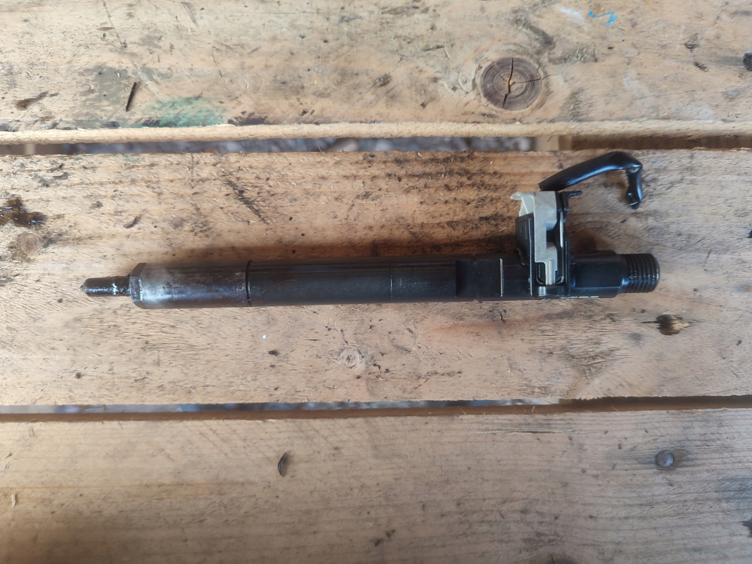 nozzle injector MERCEDES W204 CDI A6460700987