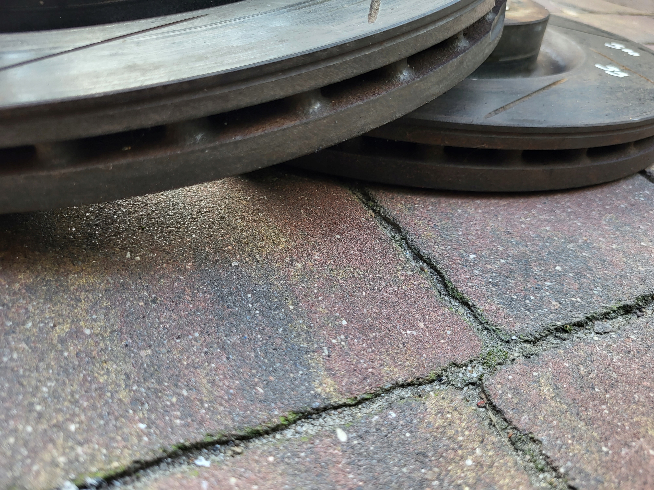 discs rear part rear. KOMPLET disc 355 MM ASTON MARTIN DB9 6.0 V12
