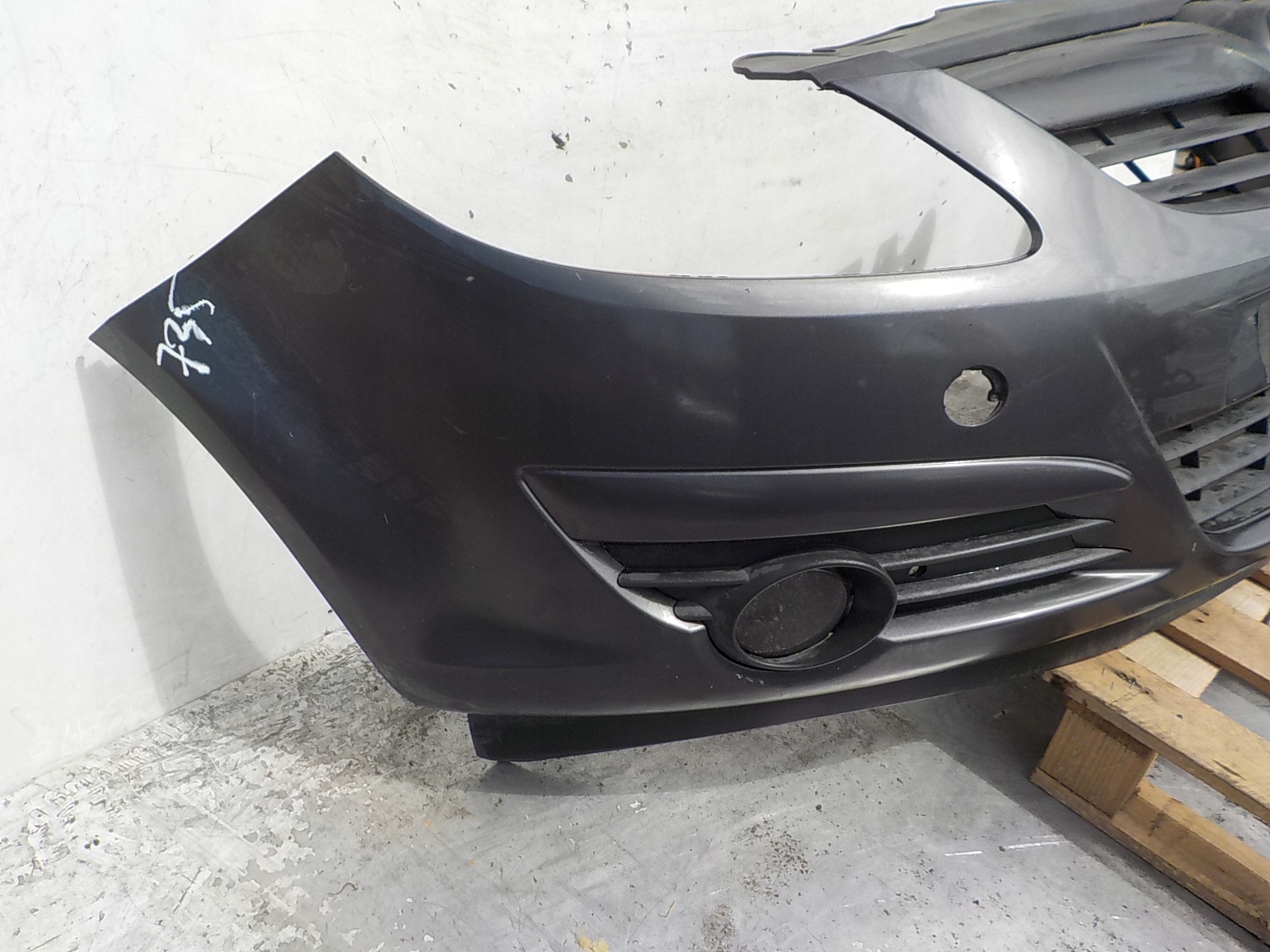 735 OPEL CORSA D lökhárító eleje elsö