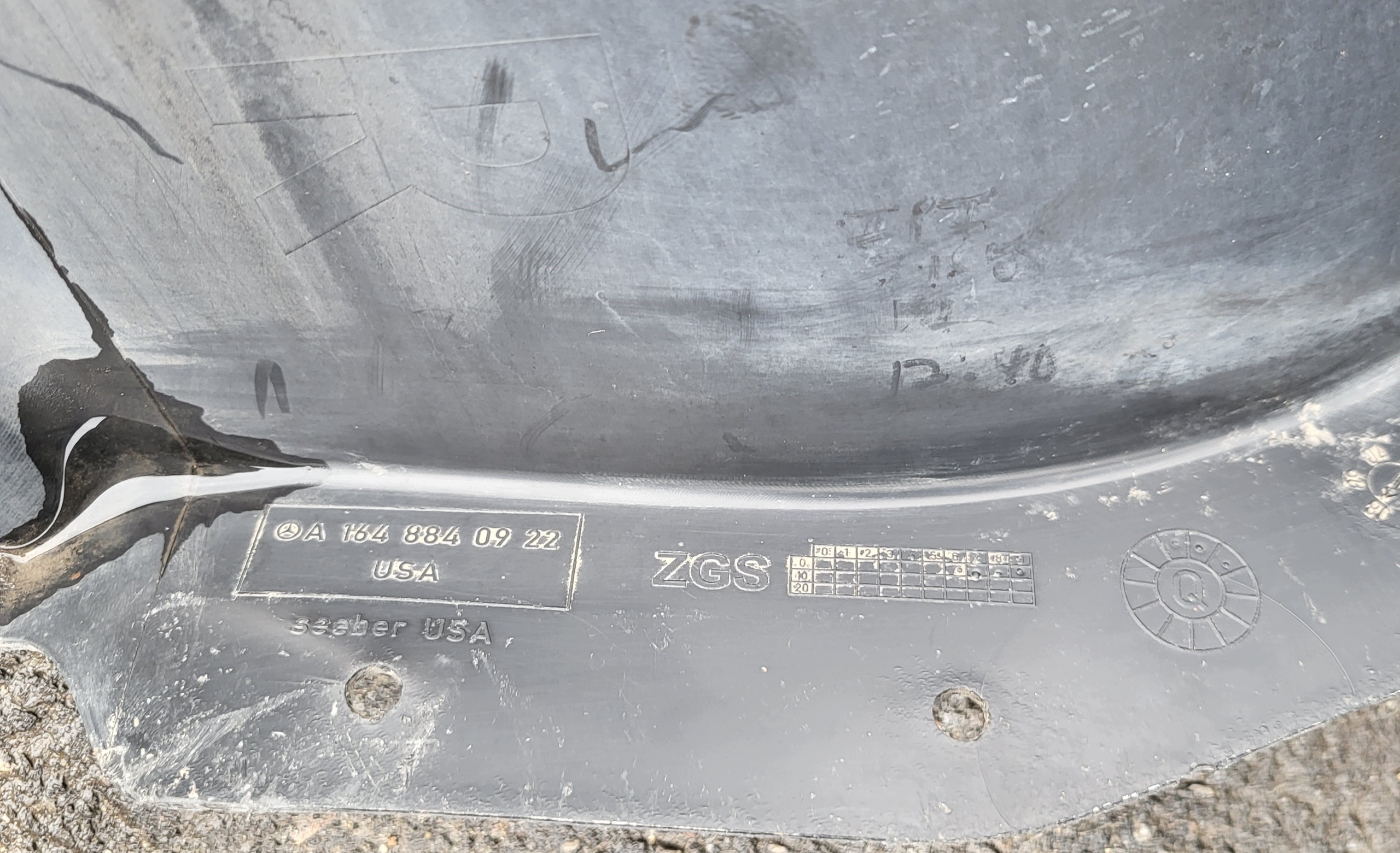 mudguard left front front part rear MERCEDES ML W164 A1648840922 OE